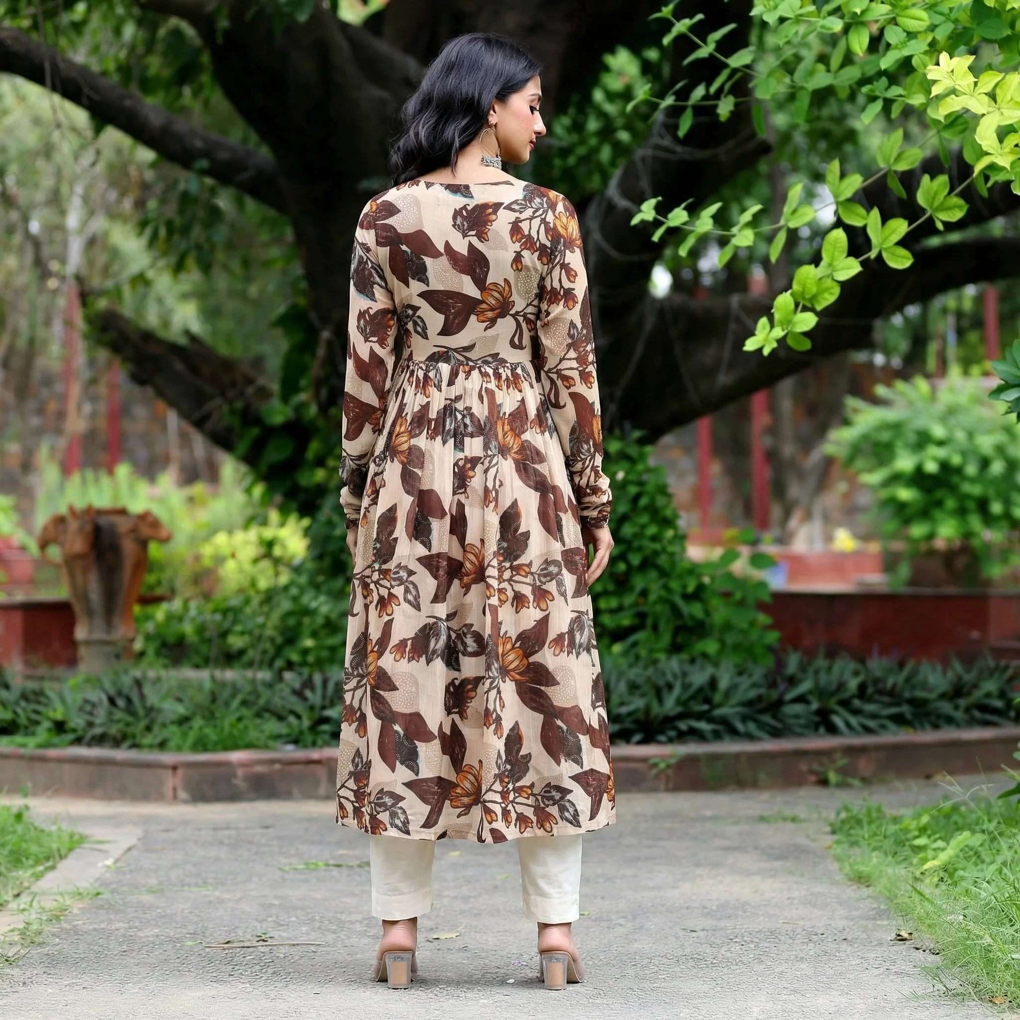 Aaria Georgette Kurta - Image 3