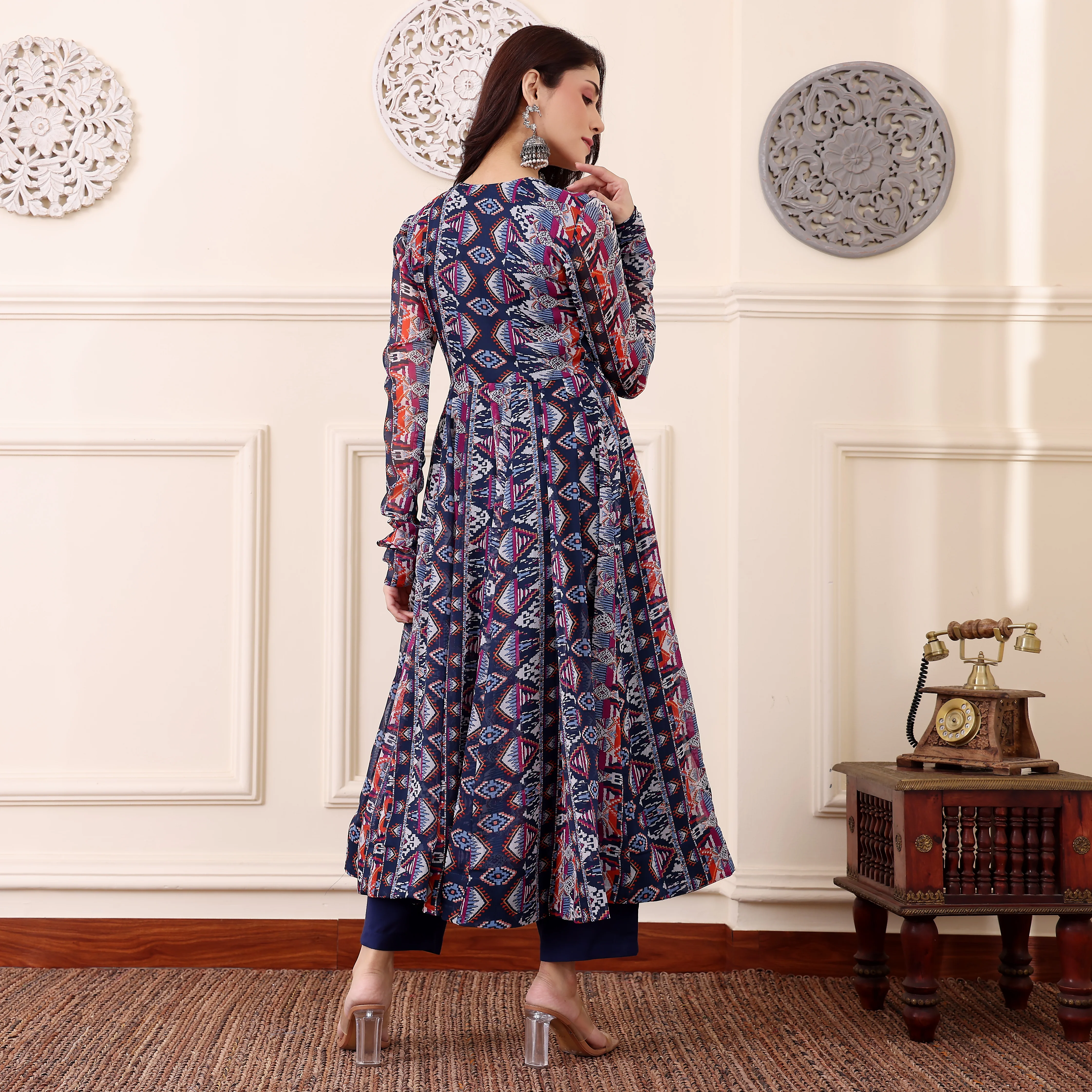 Ahani Georgette Kalidaar Kurta - Image 4