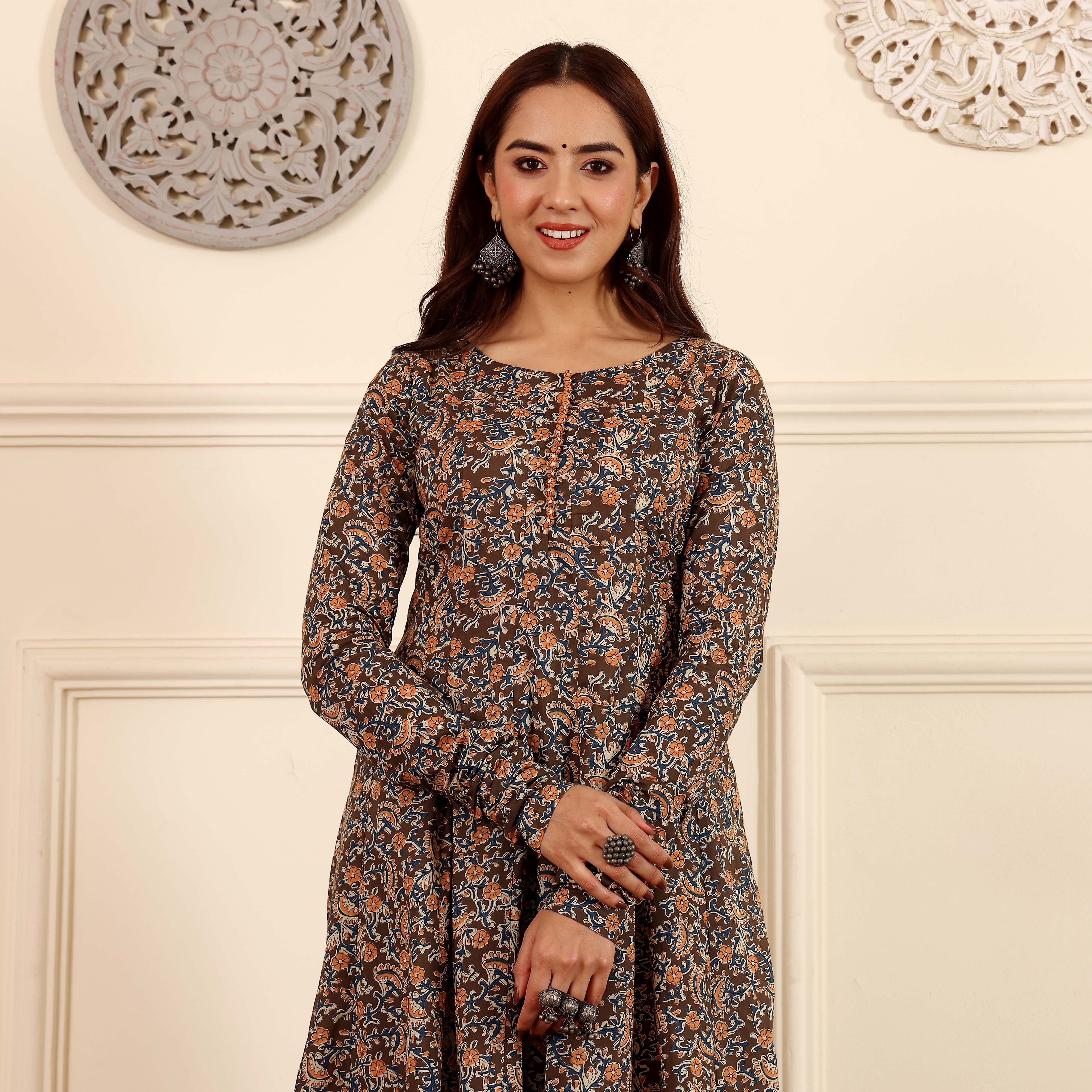 Anaanki Cotton Kurta - Image 3