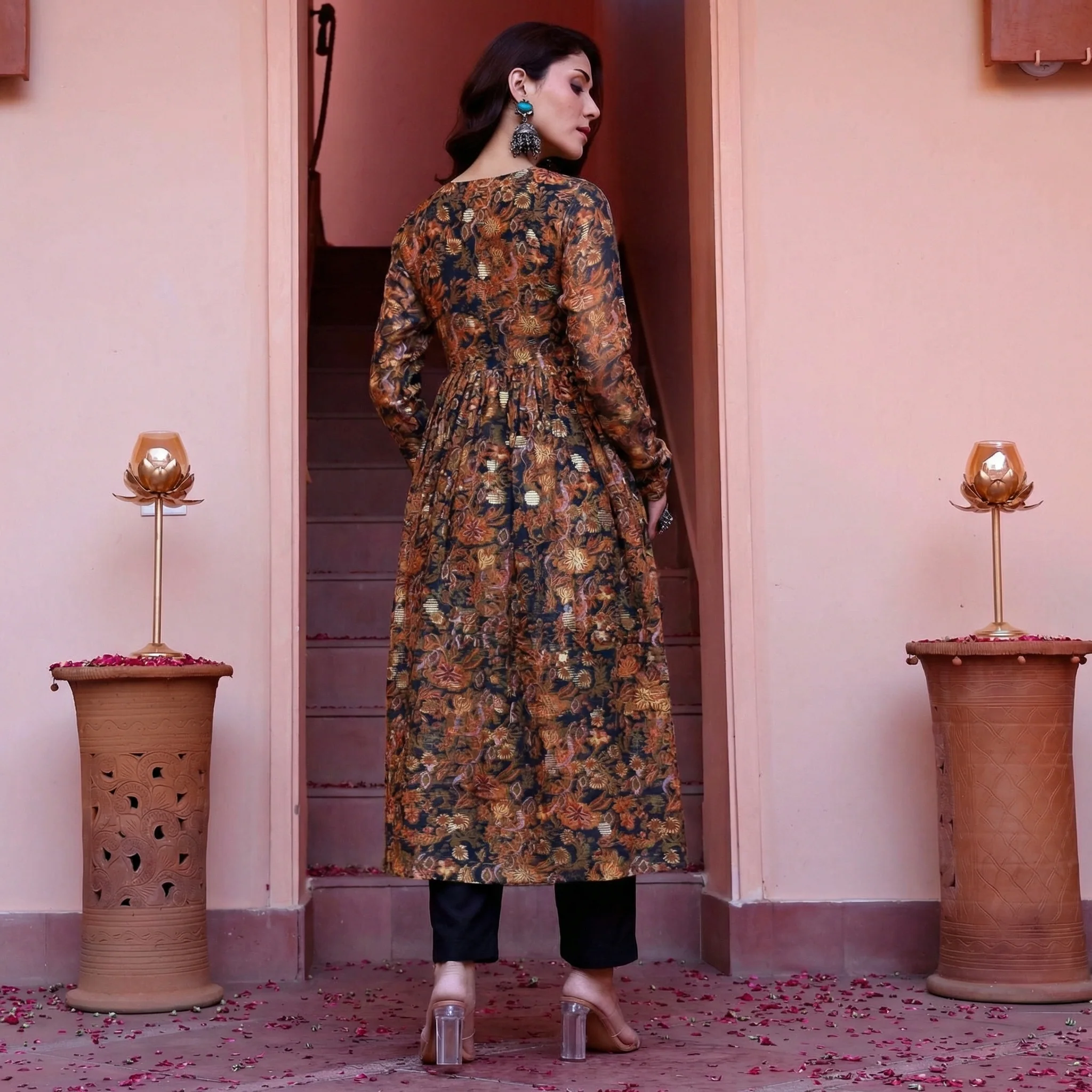 Aniha Georgette Kurta - Image 3