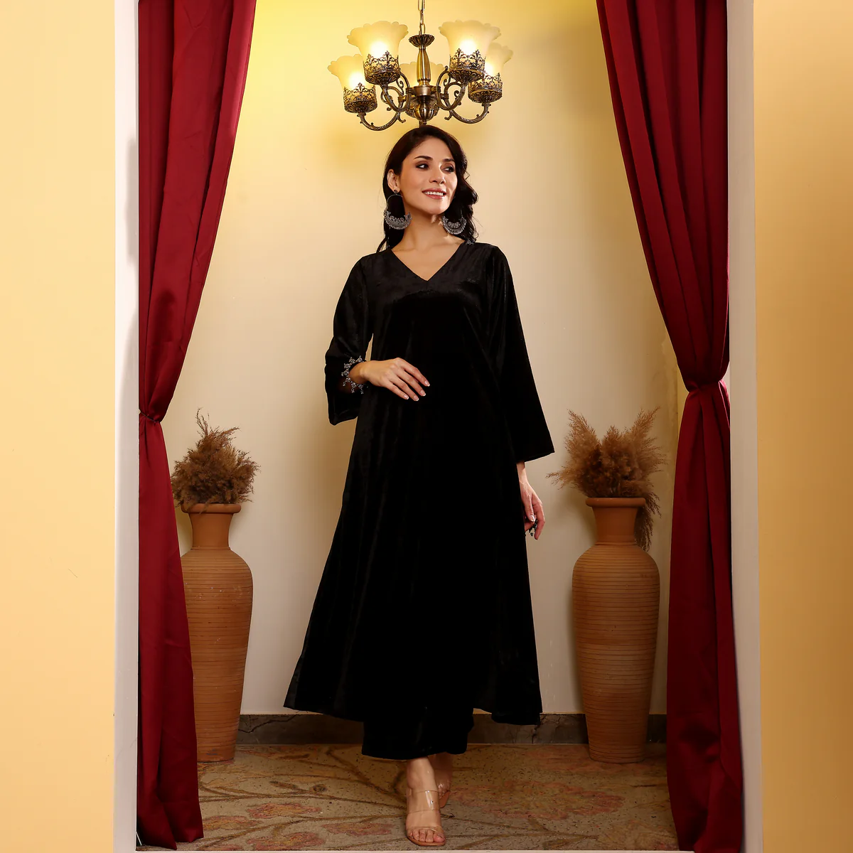 Areen Velvet Set - Image 2