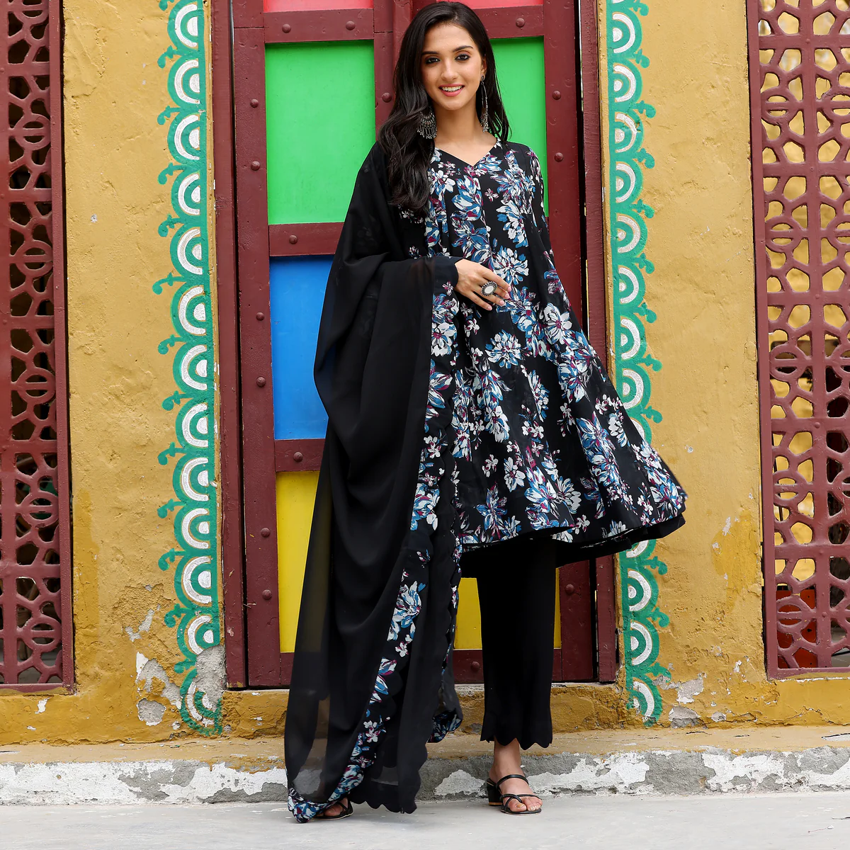 Ashruta Black Set - Image 10