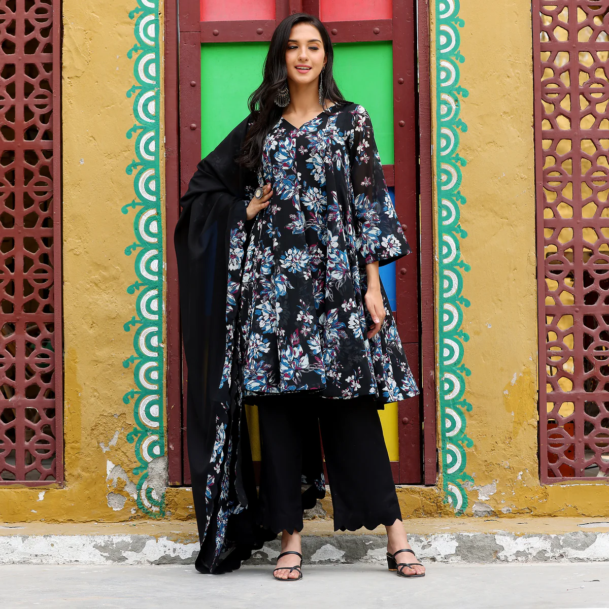 Ashruta Black Set - Image 11