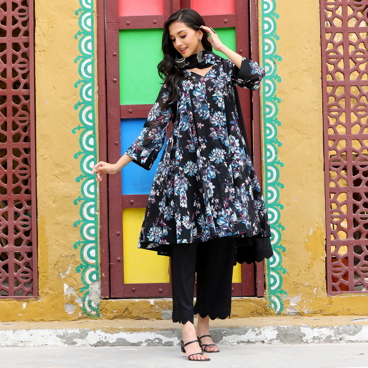 Ashruta Black Set - Image 2