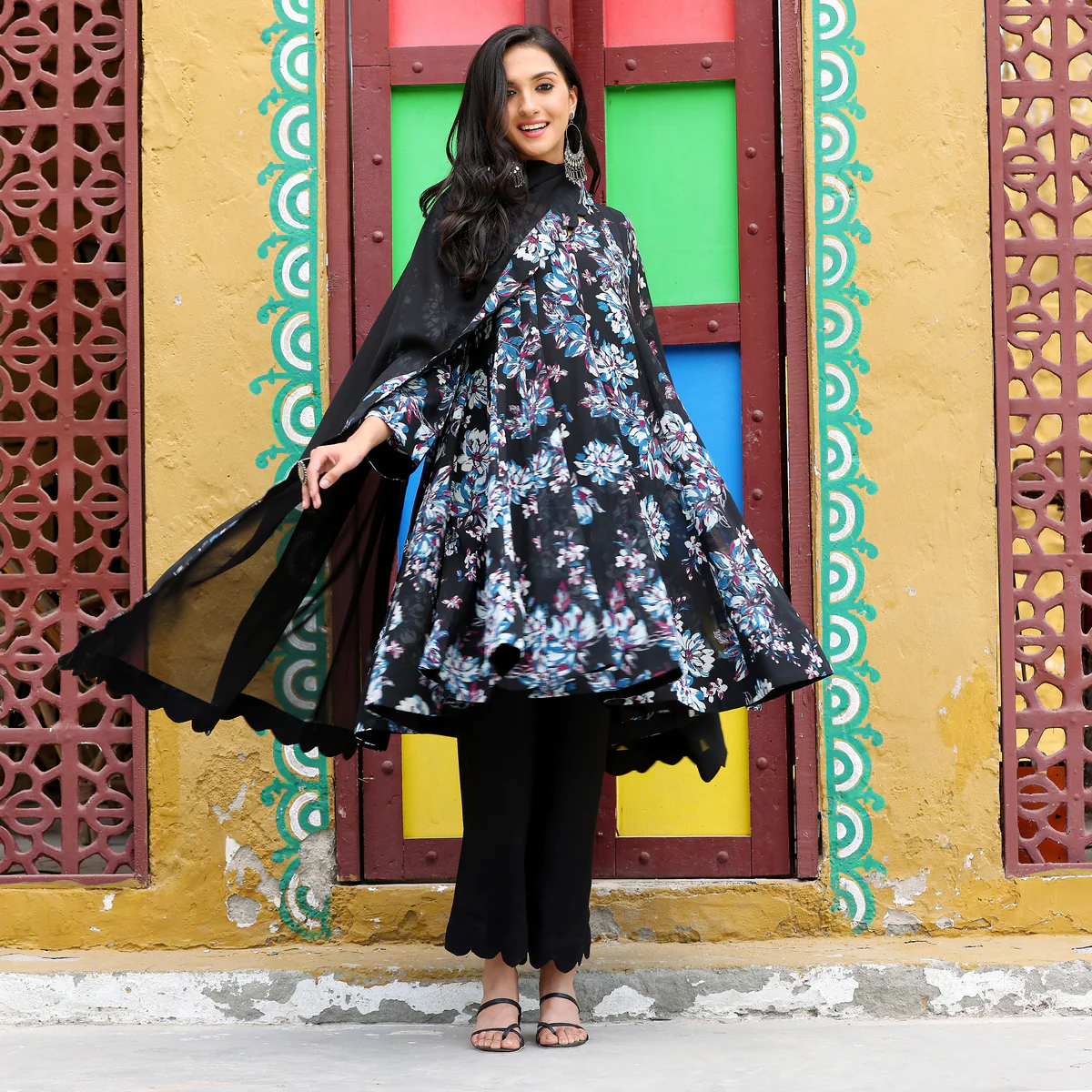 Ashruta Black Set - Image 5