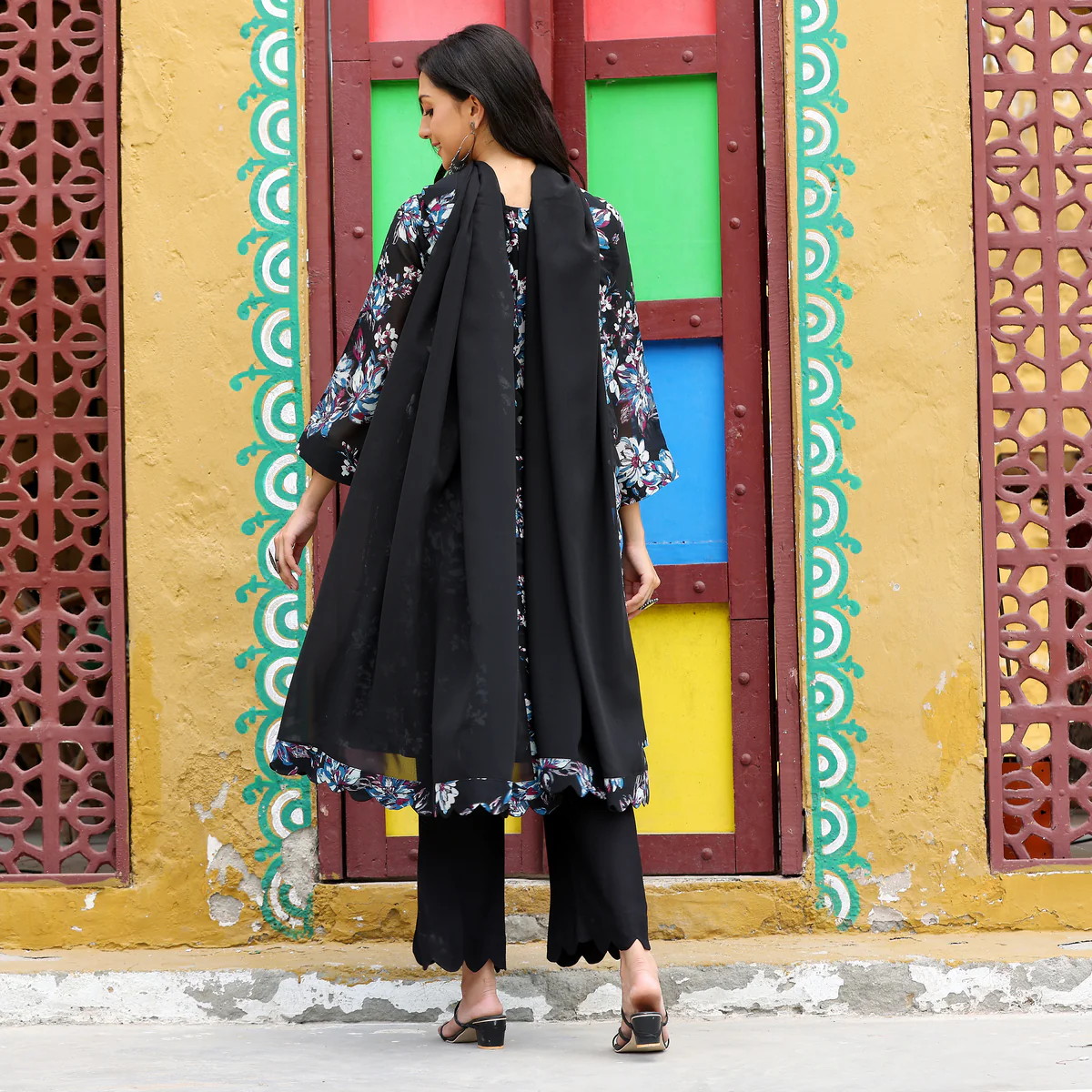 Ashruta Black Set - Image 6