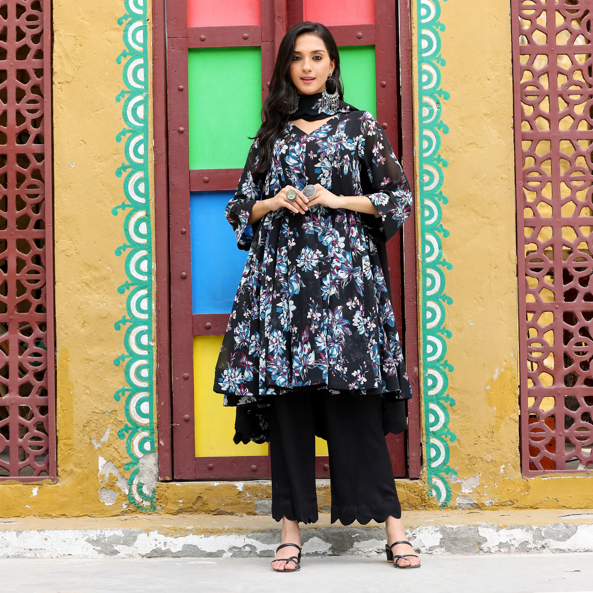 Ashruta Black Set - Image 7