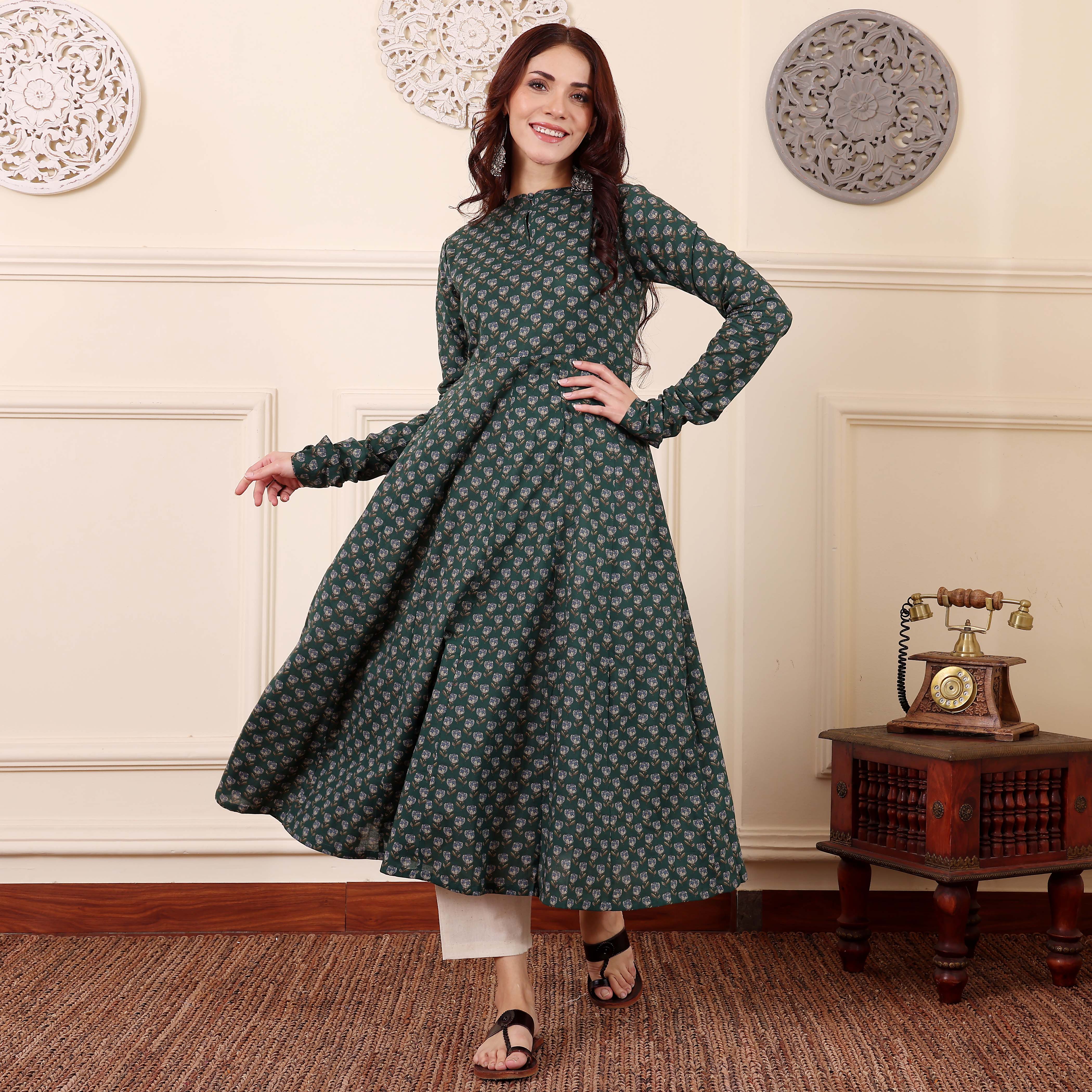 Avira Cotton Kalidaar Kurta - Image 2