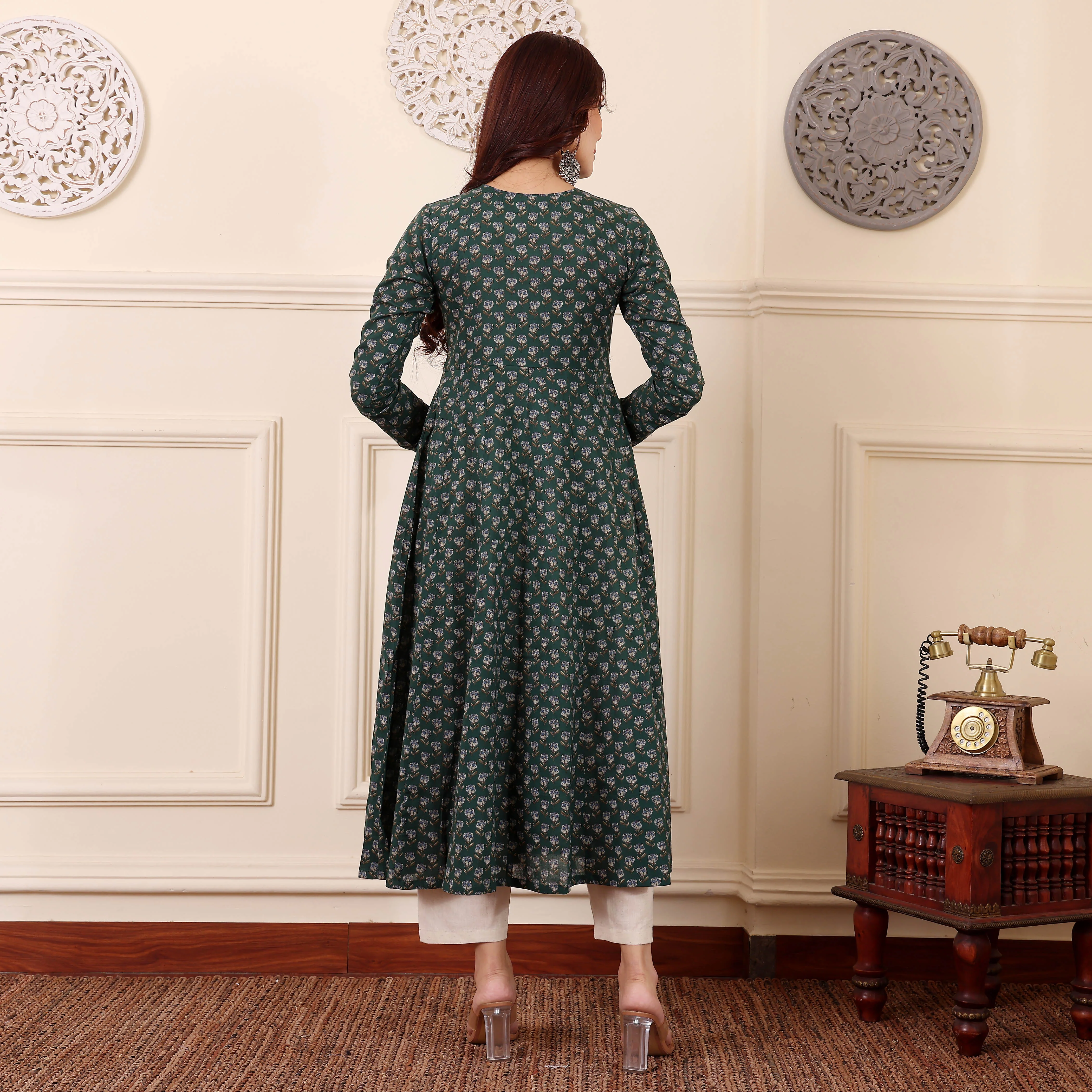 Avira Cotton Kalidaar Kurta - Image 8