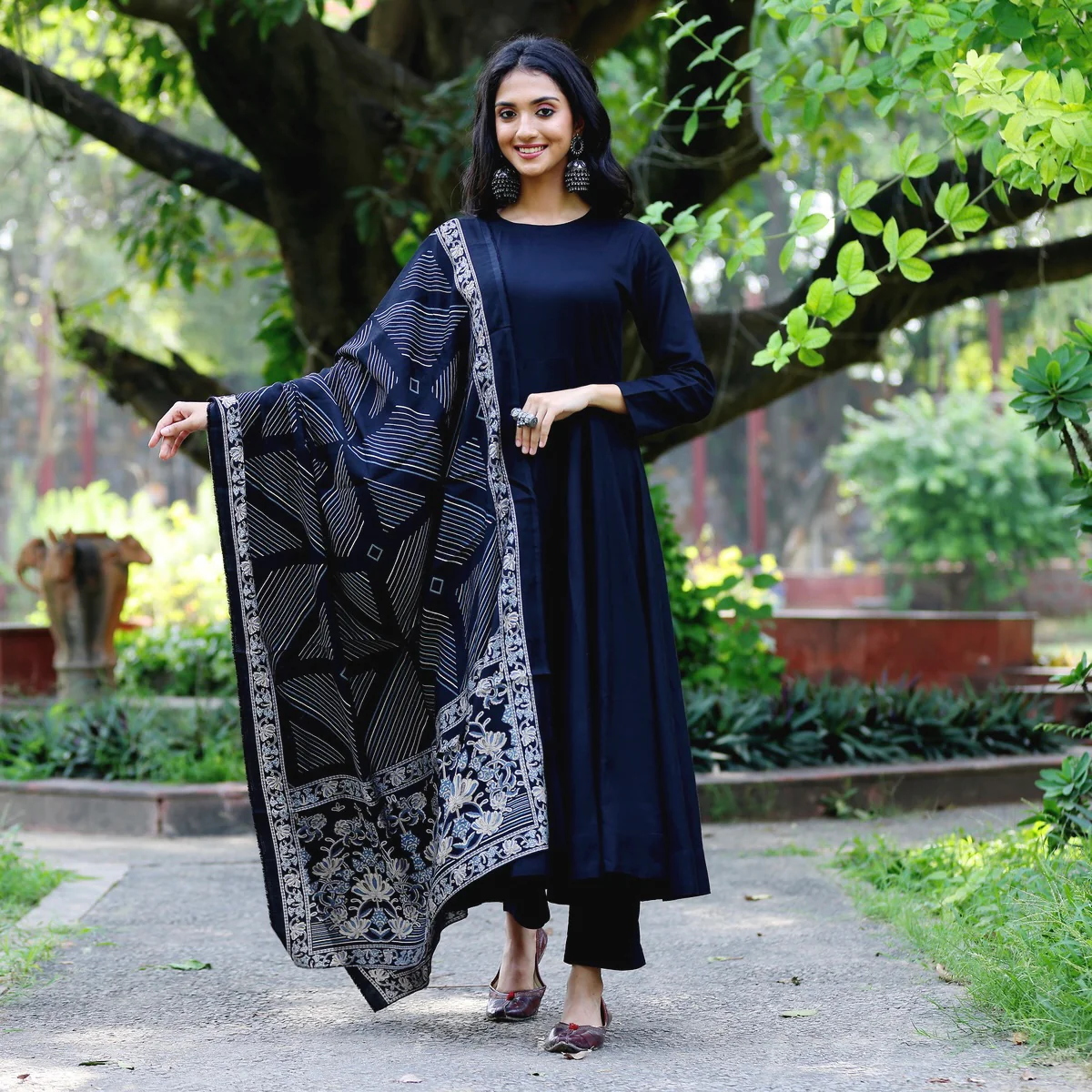 Black Varga Rayon  Set - Image 2