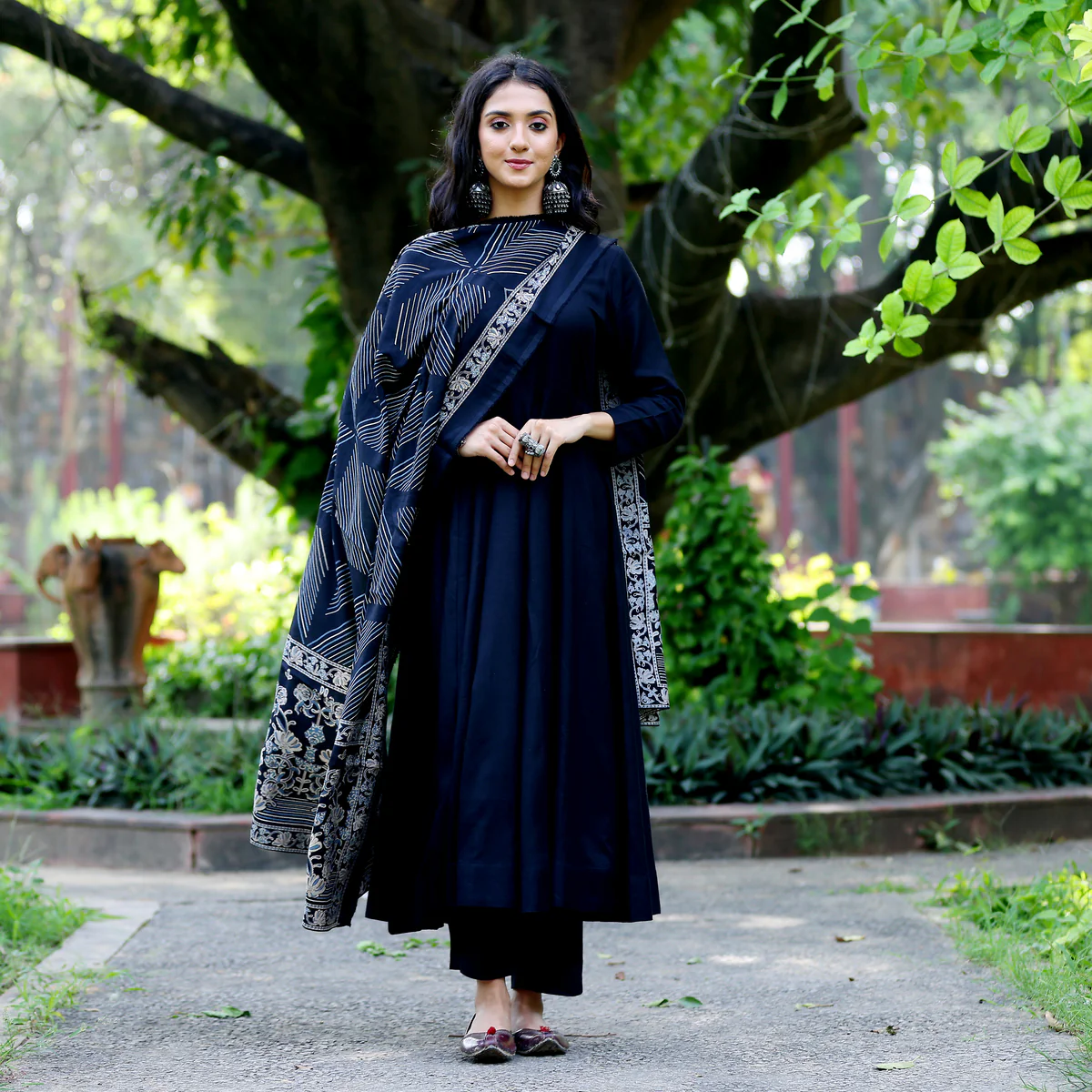 Black Varga Rayon  Set - Image 3