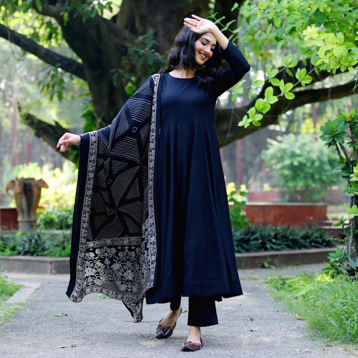 Black Varga Rayon  Set - Image 5