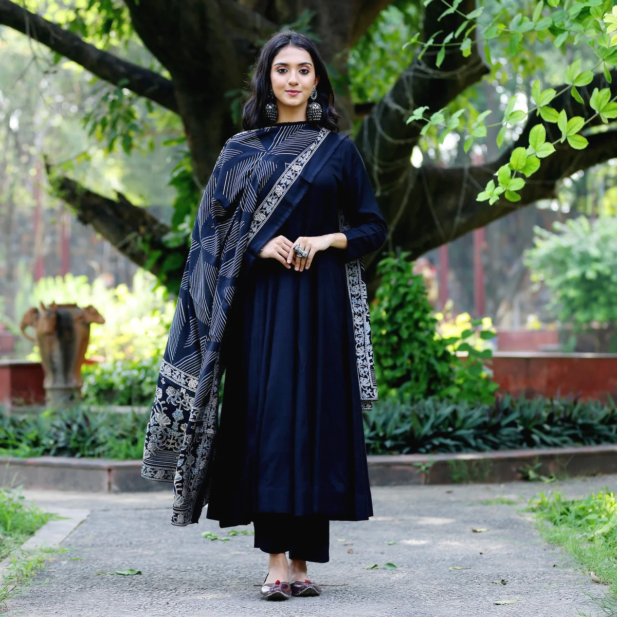 Black Varga Rayon  Set - Image 9