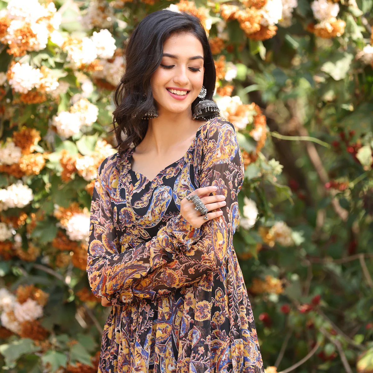 Brown Black Paisely Kameez - Image 5