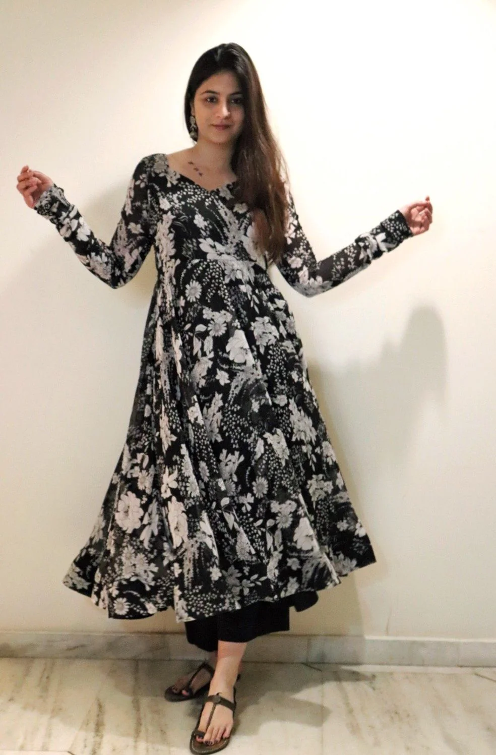 Devika gher kameez - Image 2