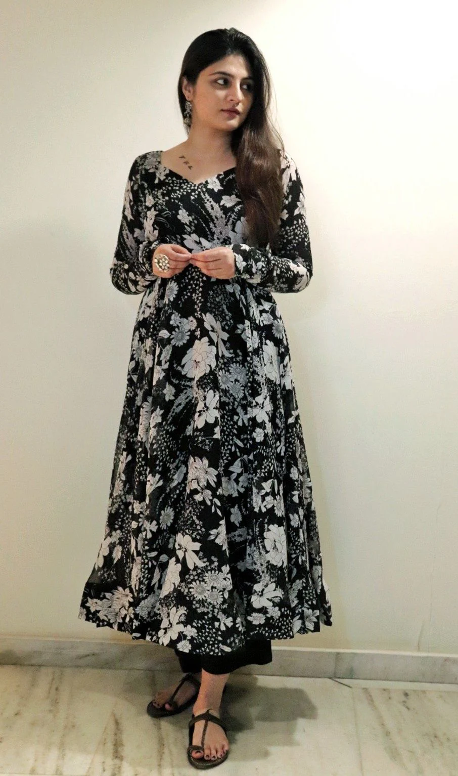 Devika gher kameez - Image 3