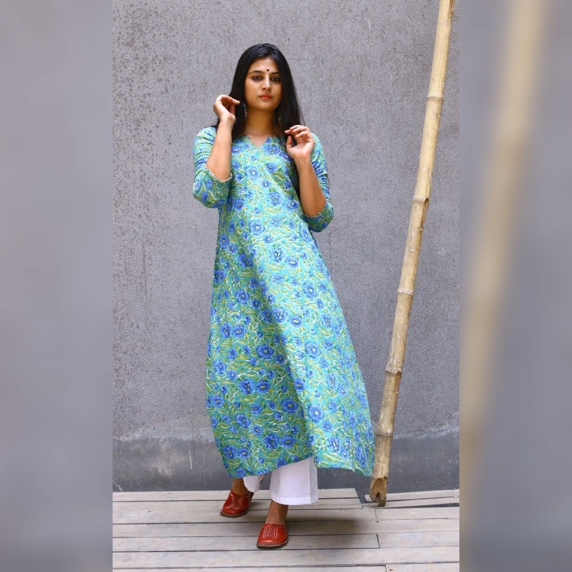 Dhriti phulkari Cotton Kurta - Image 3