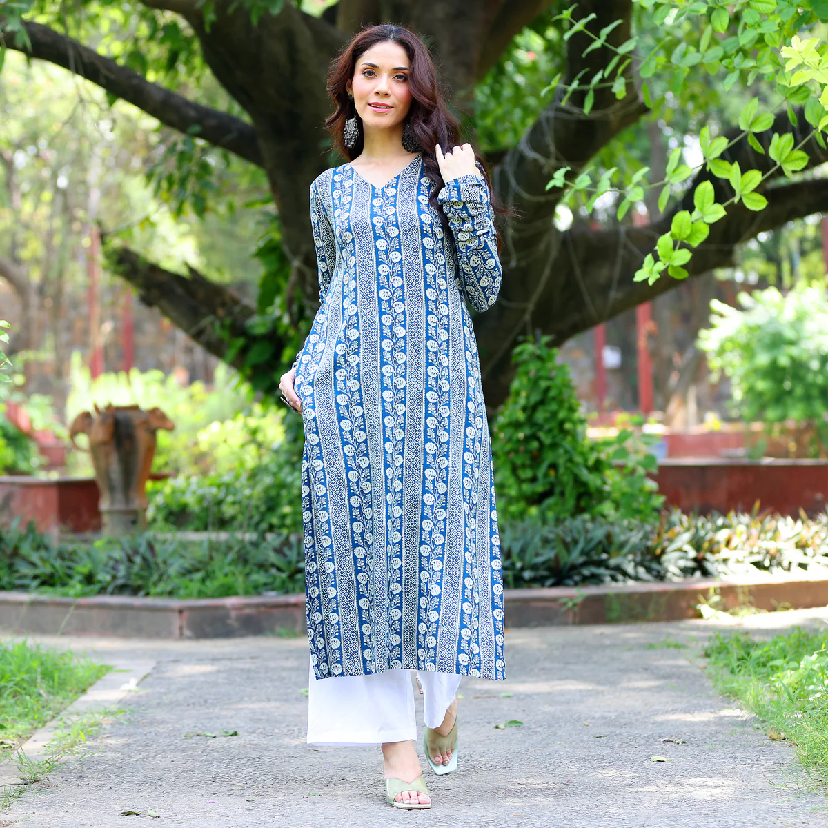Ditya Straight Rayon Kurta - Image 4