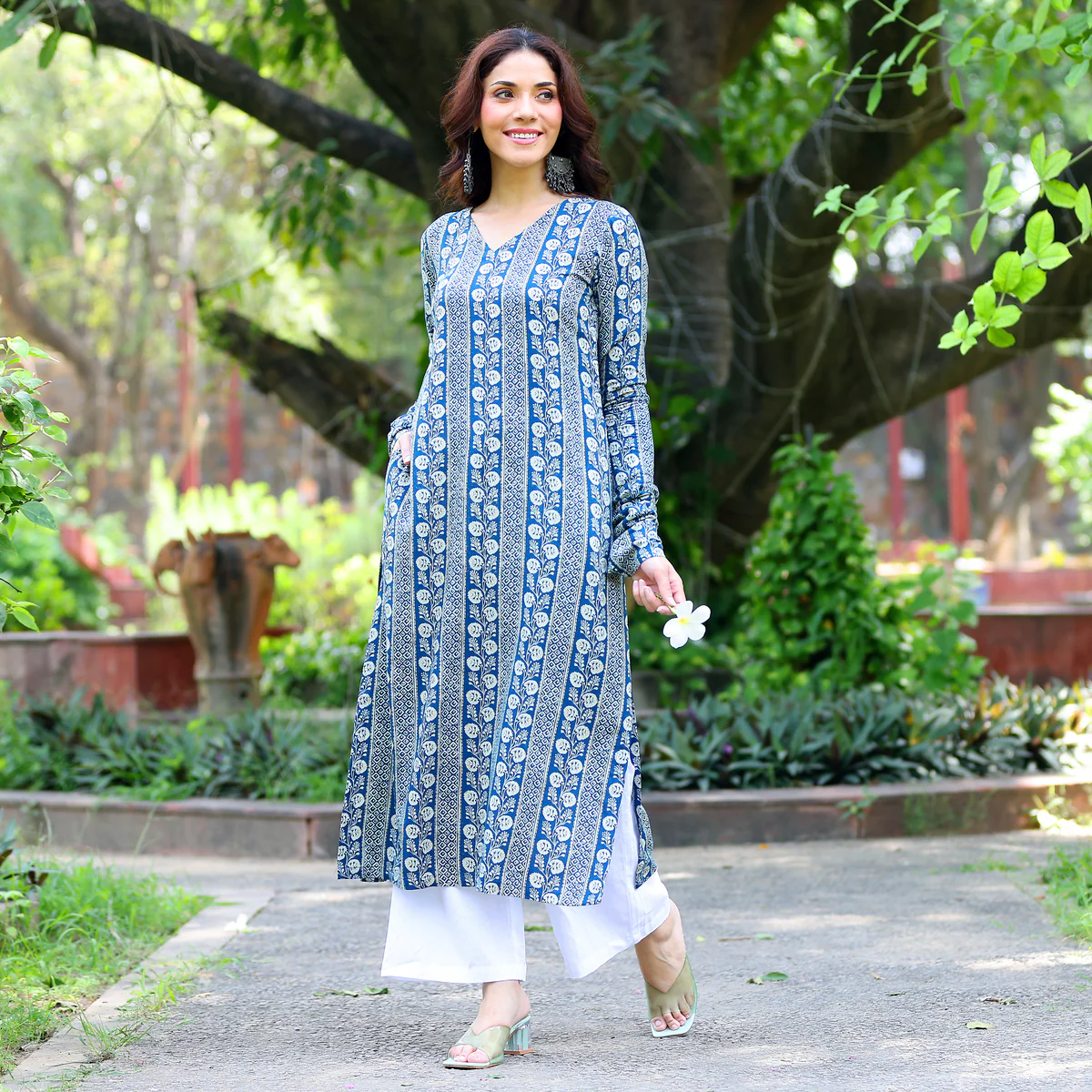 Ditya Straight Rayon Kurta - Image 5