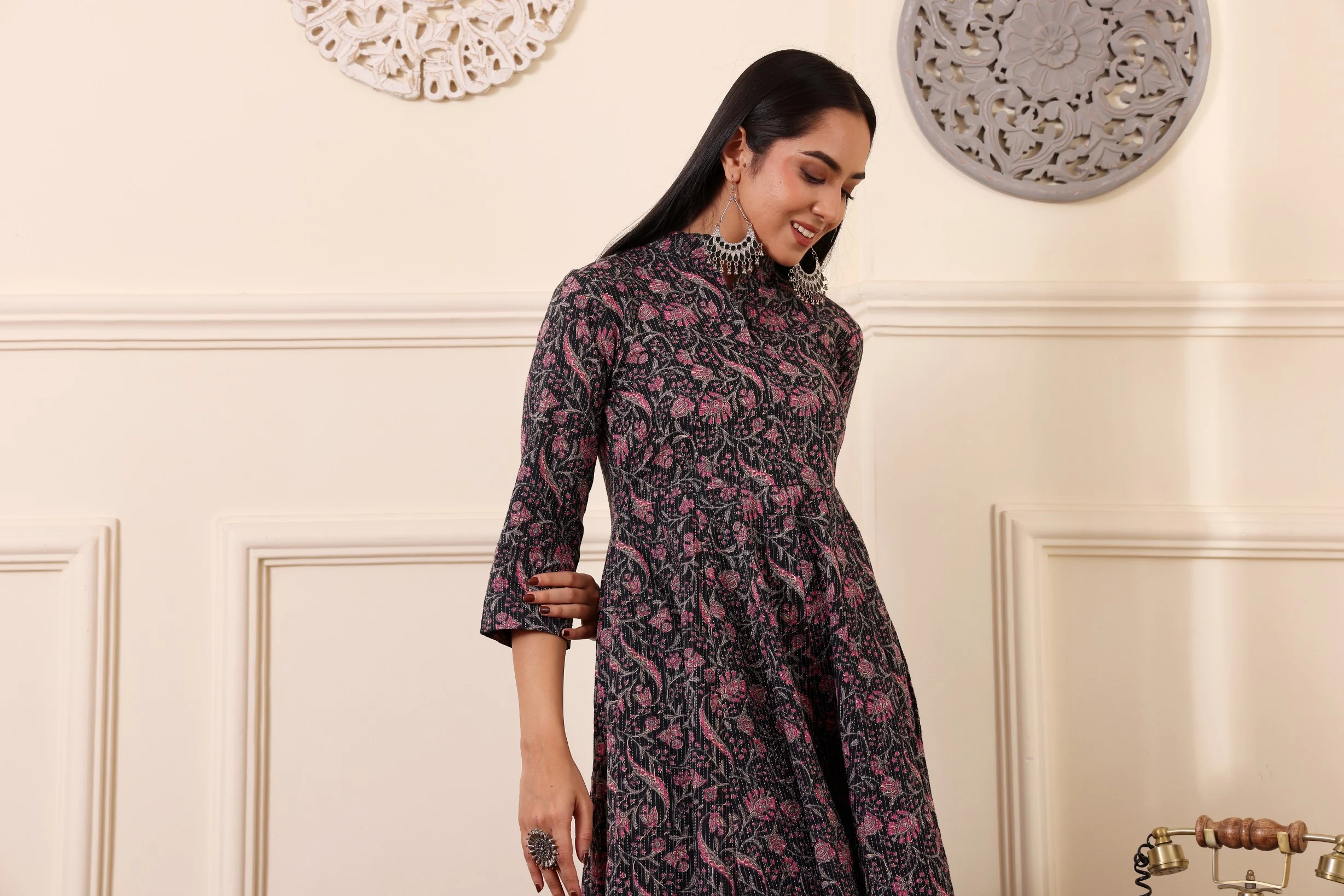 Faina Kantha Cotton Kurta - Image 3