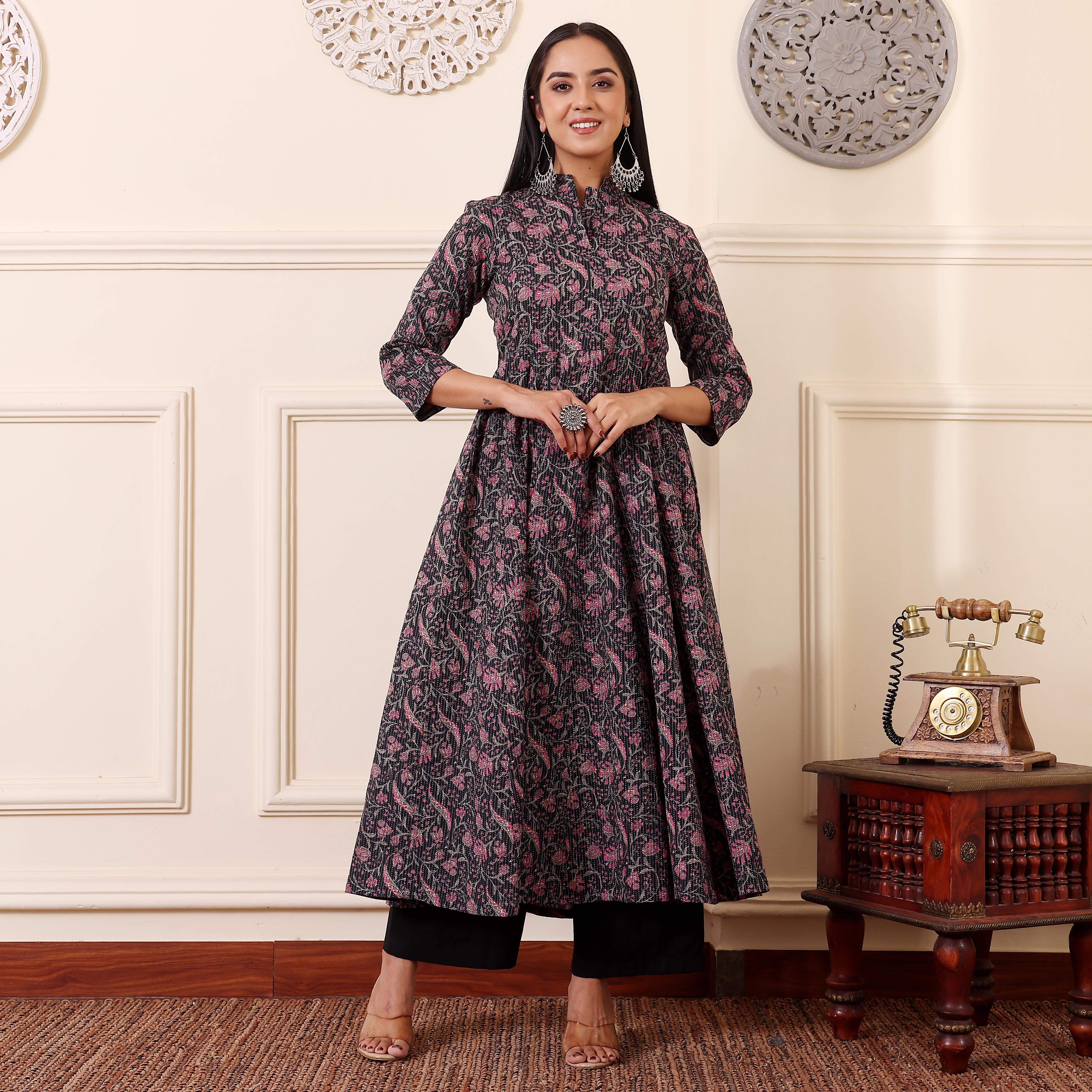 Faina Kantha Cotton Kurta - Image 7