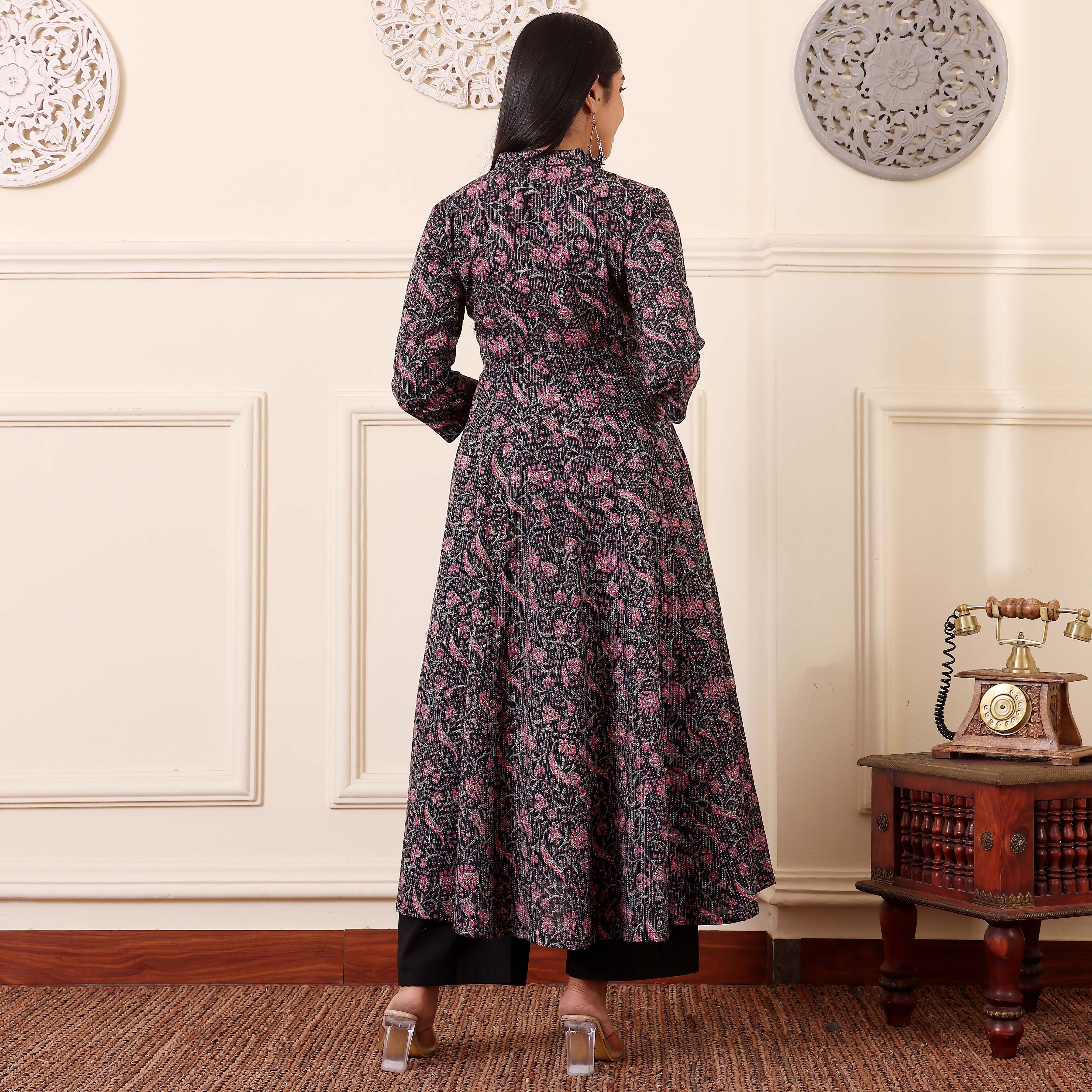 Faina Kantha Cotton Kurta - Image 9