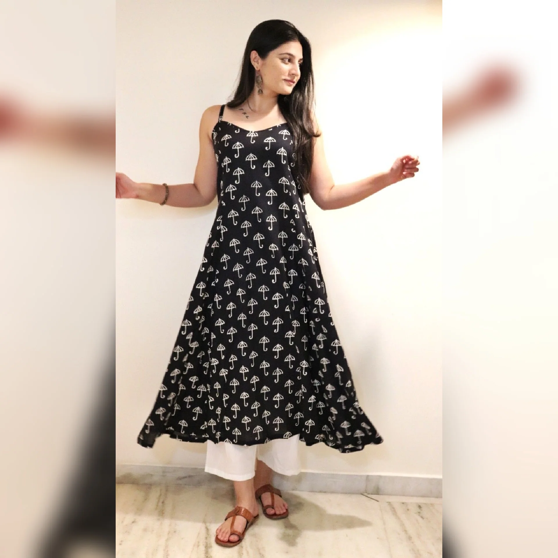 Falguni Bagru Cotton Kurta - Image 4