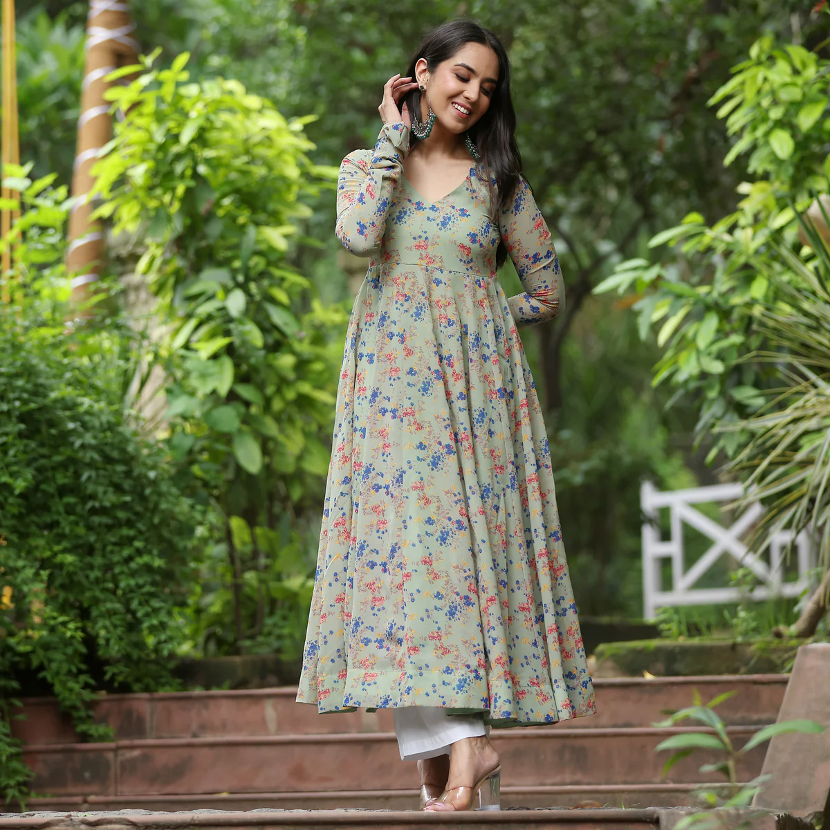 Floral Akshi Gerogette Kurta - Image 2