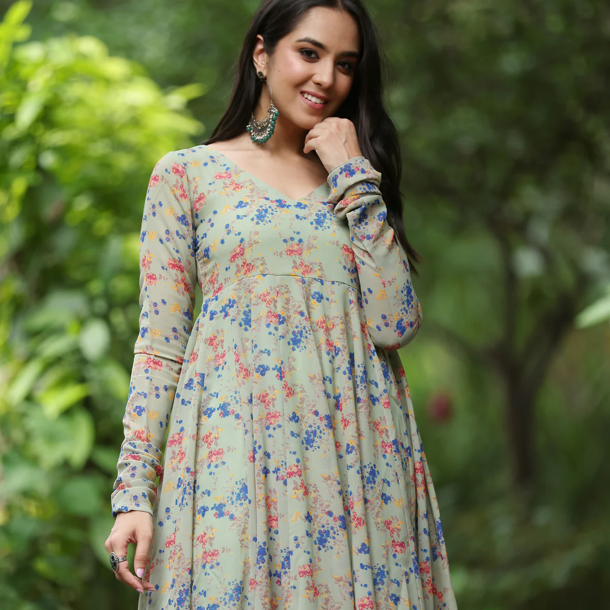 Floral Akshi Gerogette Kurta - Image 5