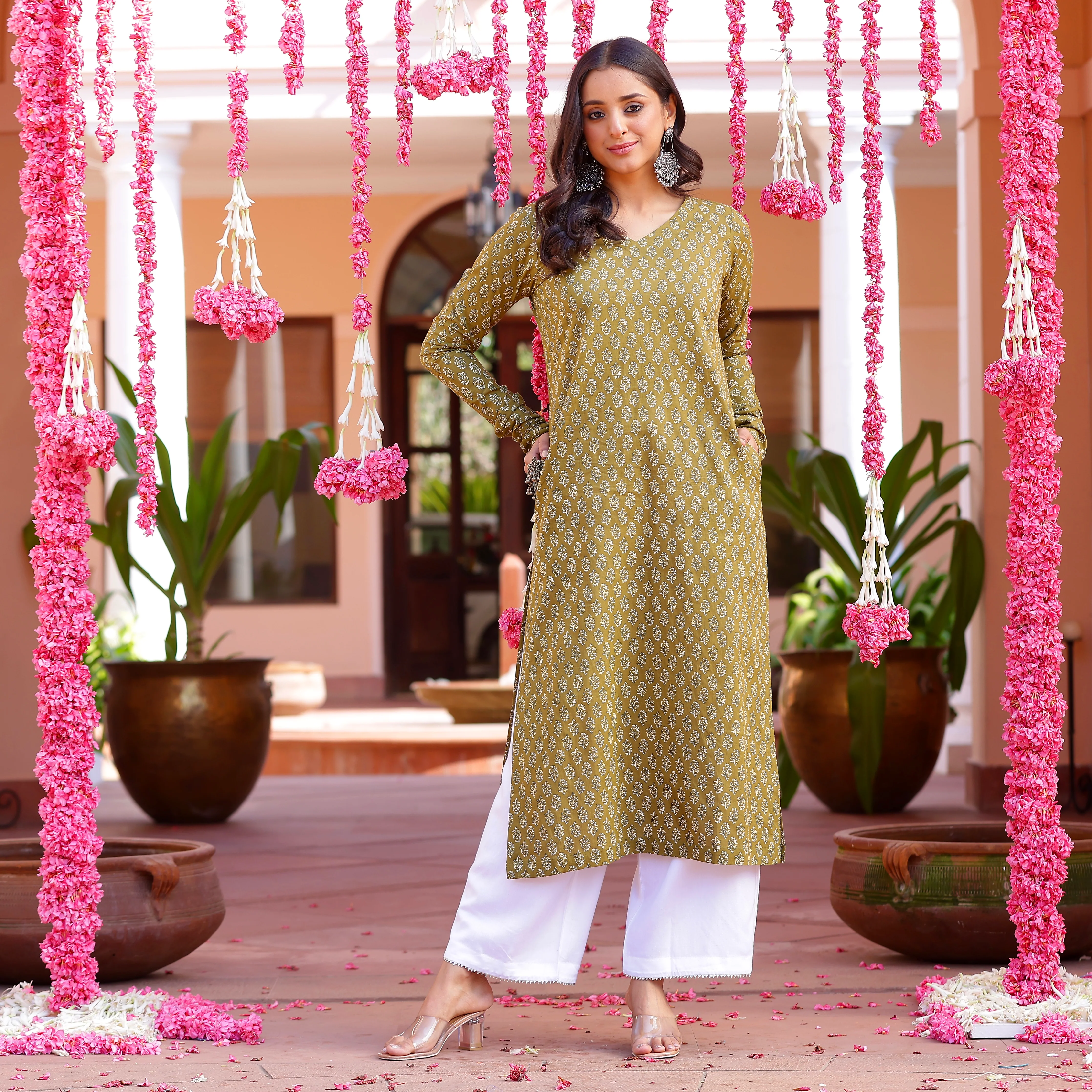 Iffat Mehndi Kameez - Image 3