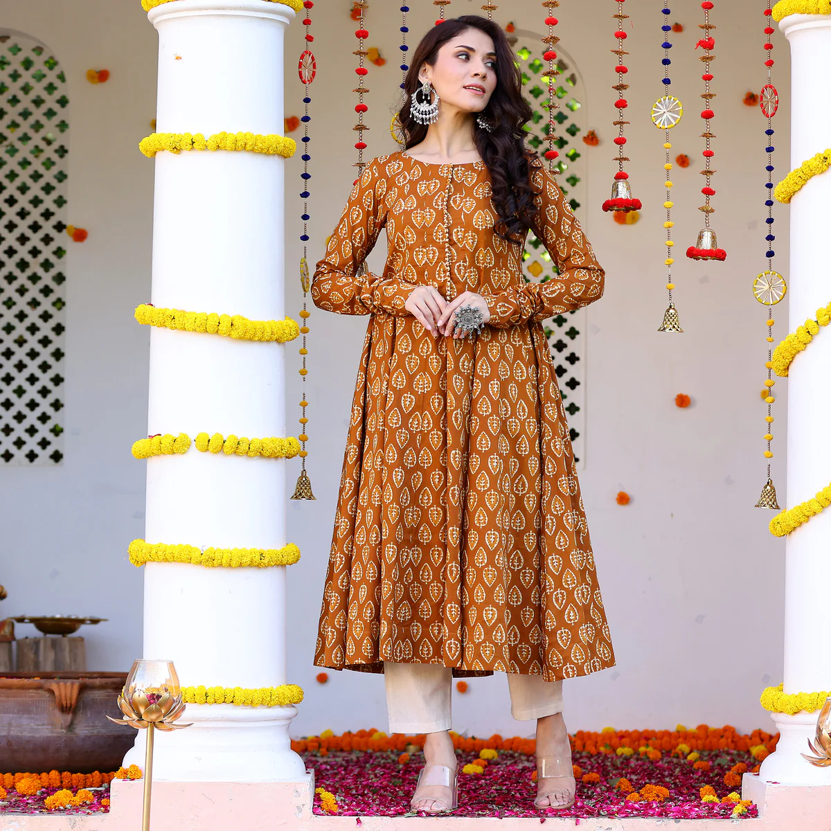 Iqra Mustard Cotton Kaalidar Kurta - Image 8