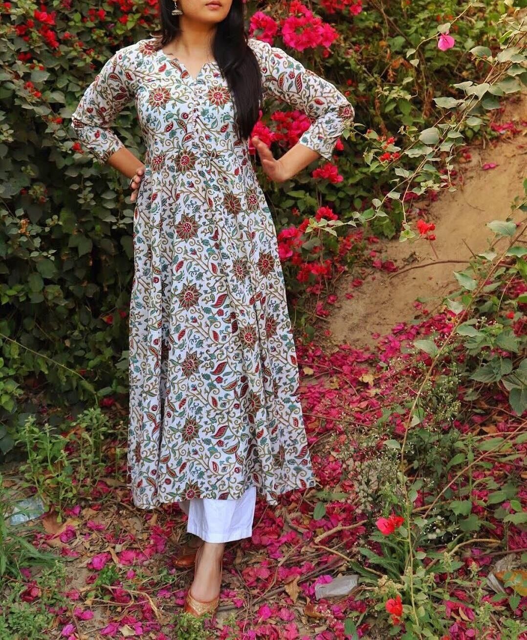 Ira Kalidaar Long Kurta - Image 4