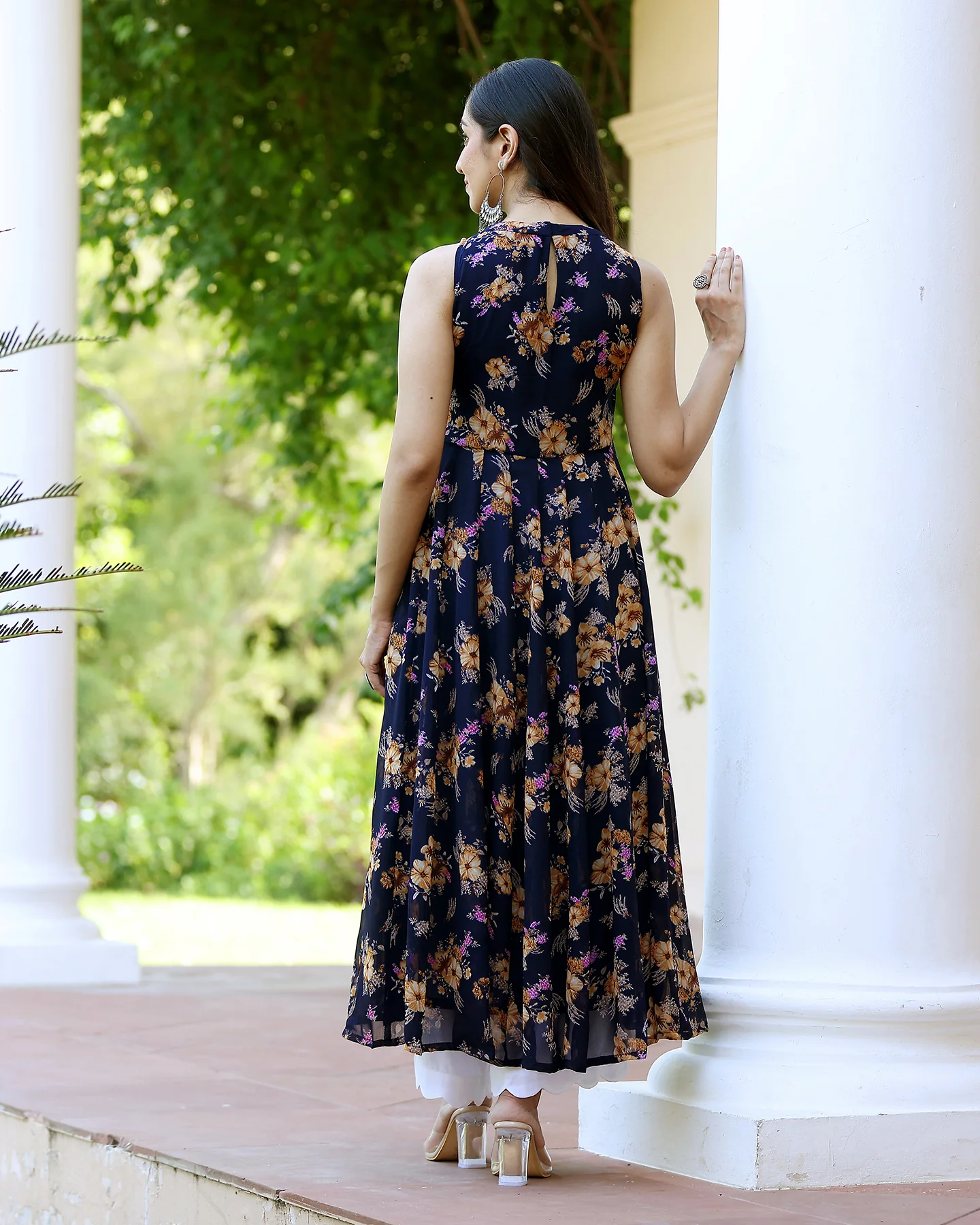 Naima Georgette sleeveless Kurta - Image 5