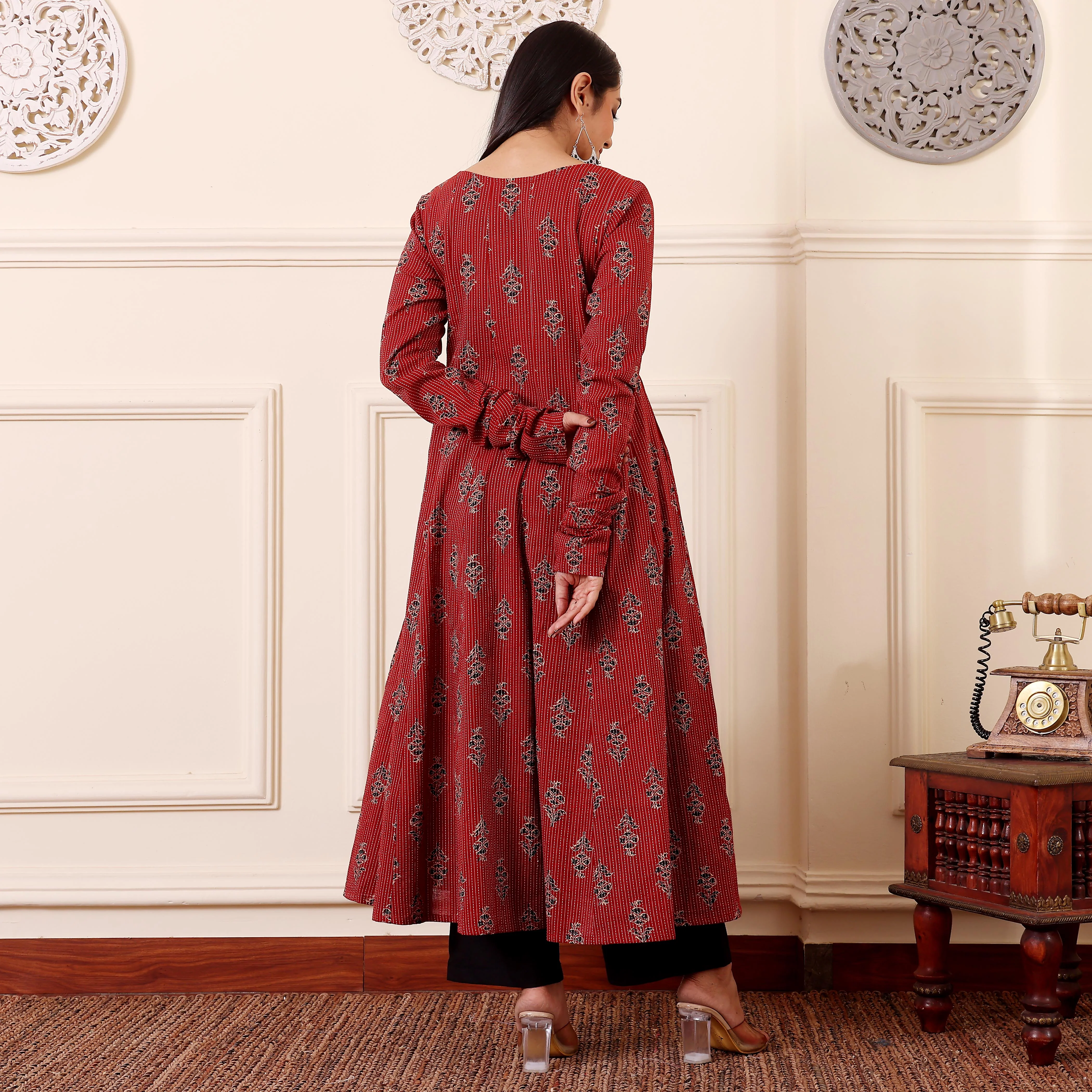 Jivina Kantha Cotton Kurta - Image 8