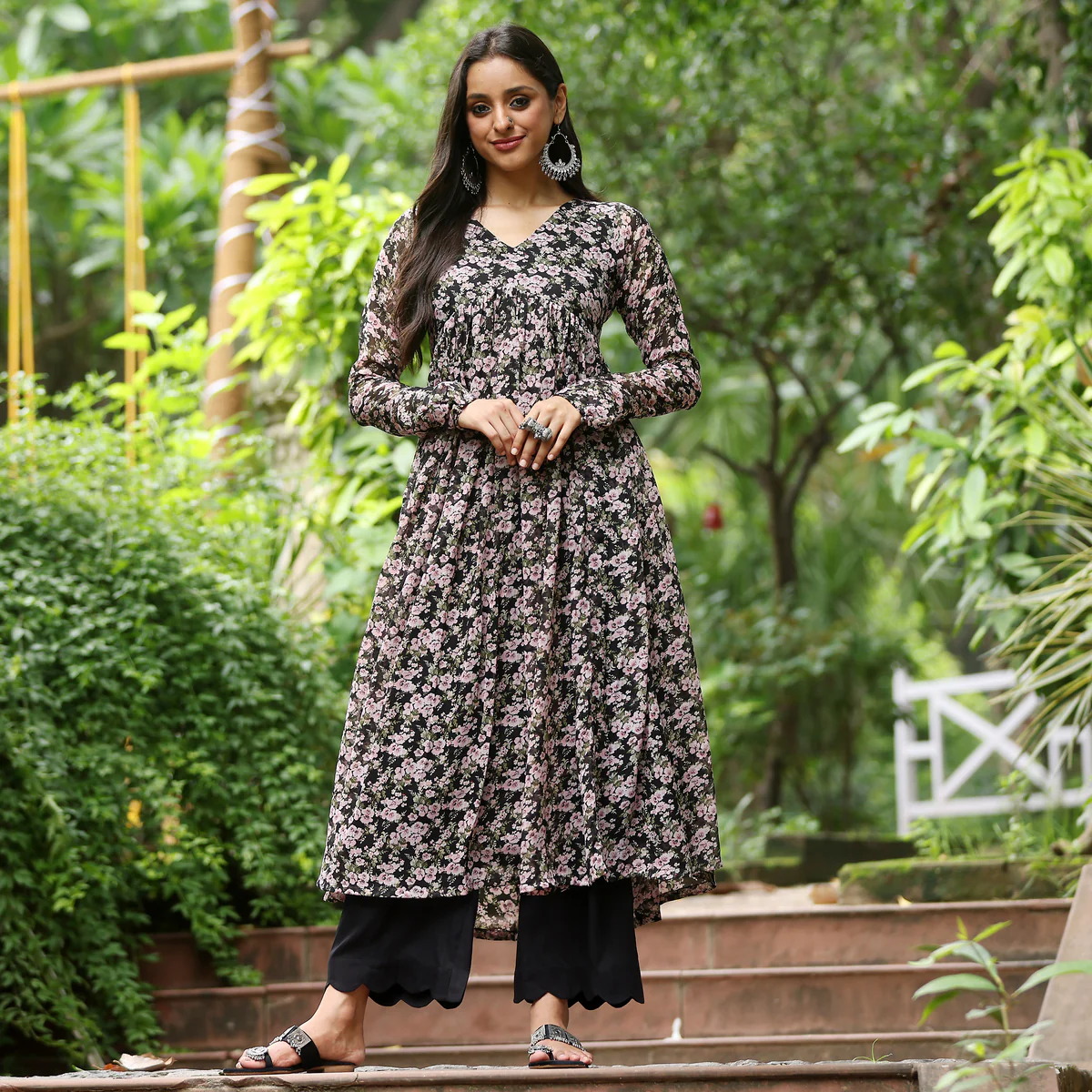 Karuni Floral Georgette Kurta - Image 2