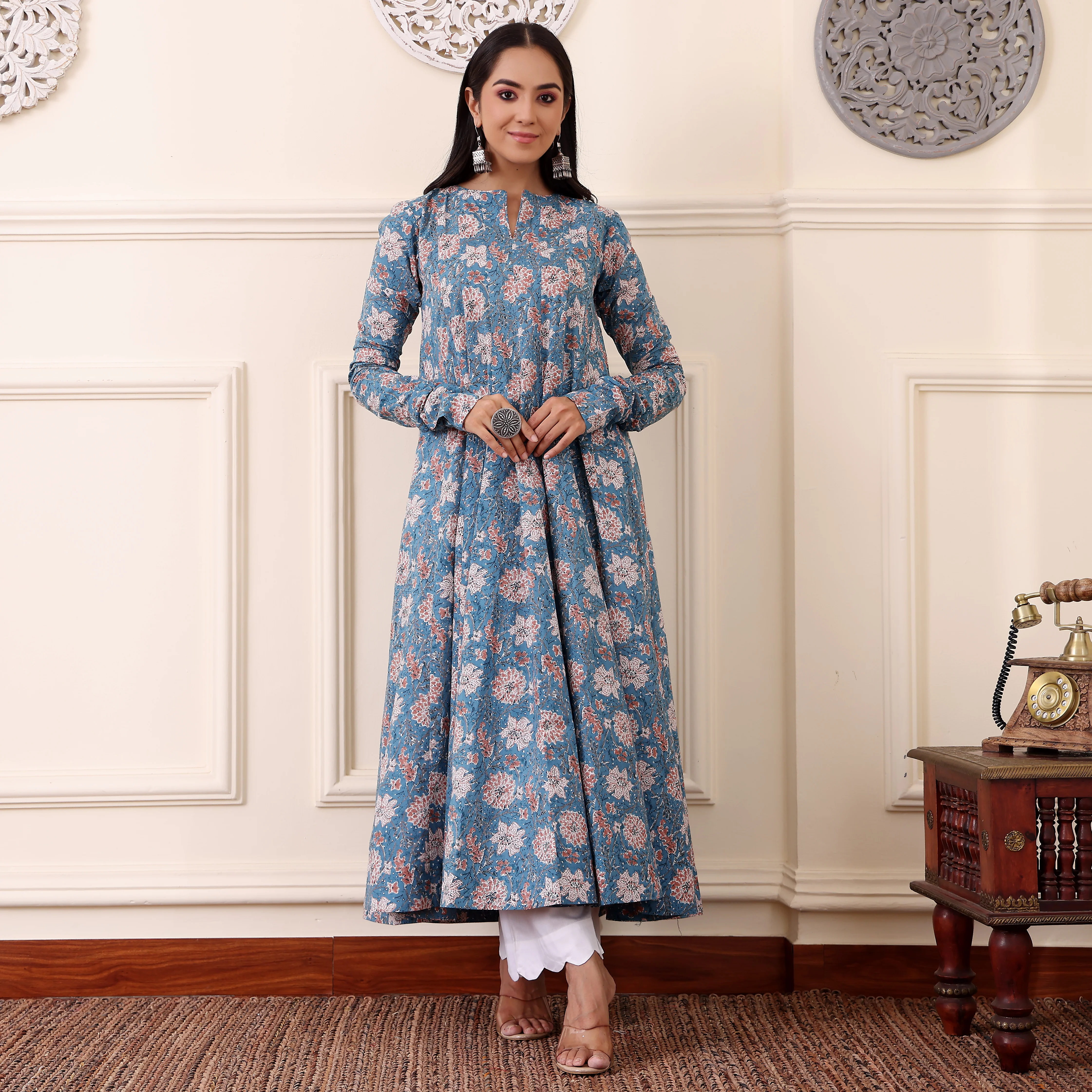 Kehkasha Cotton Kalidaar Kurta - Image 3