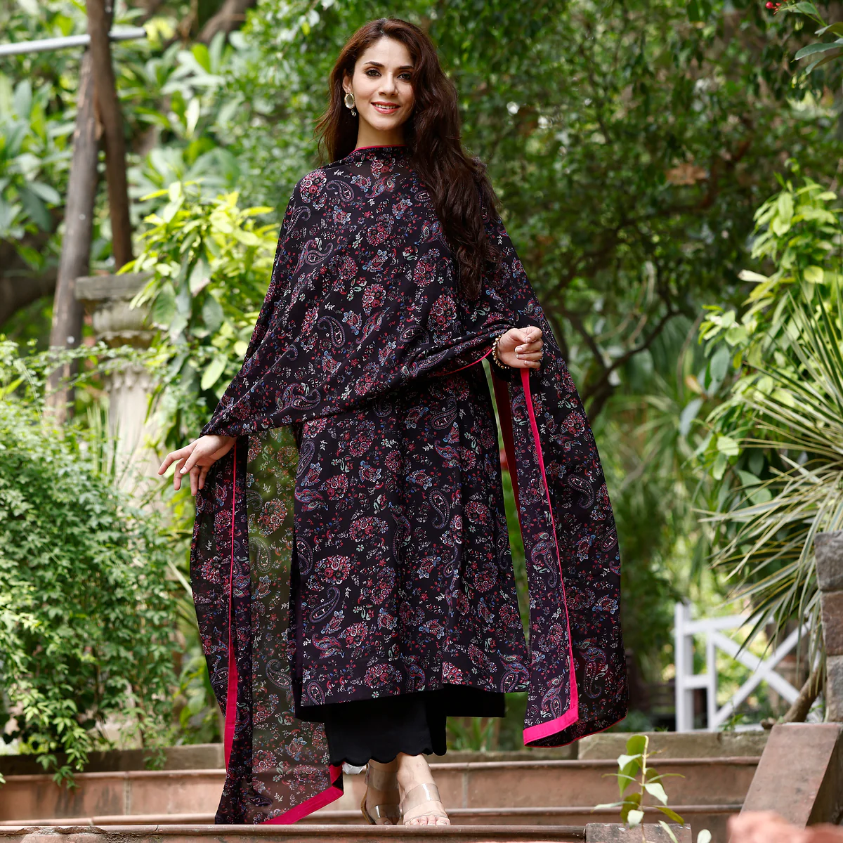 Kambhavati Georgette Set - Image 3