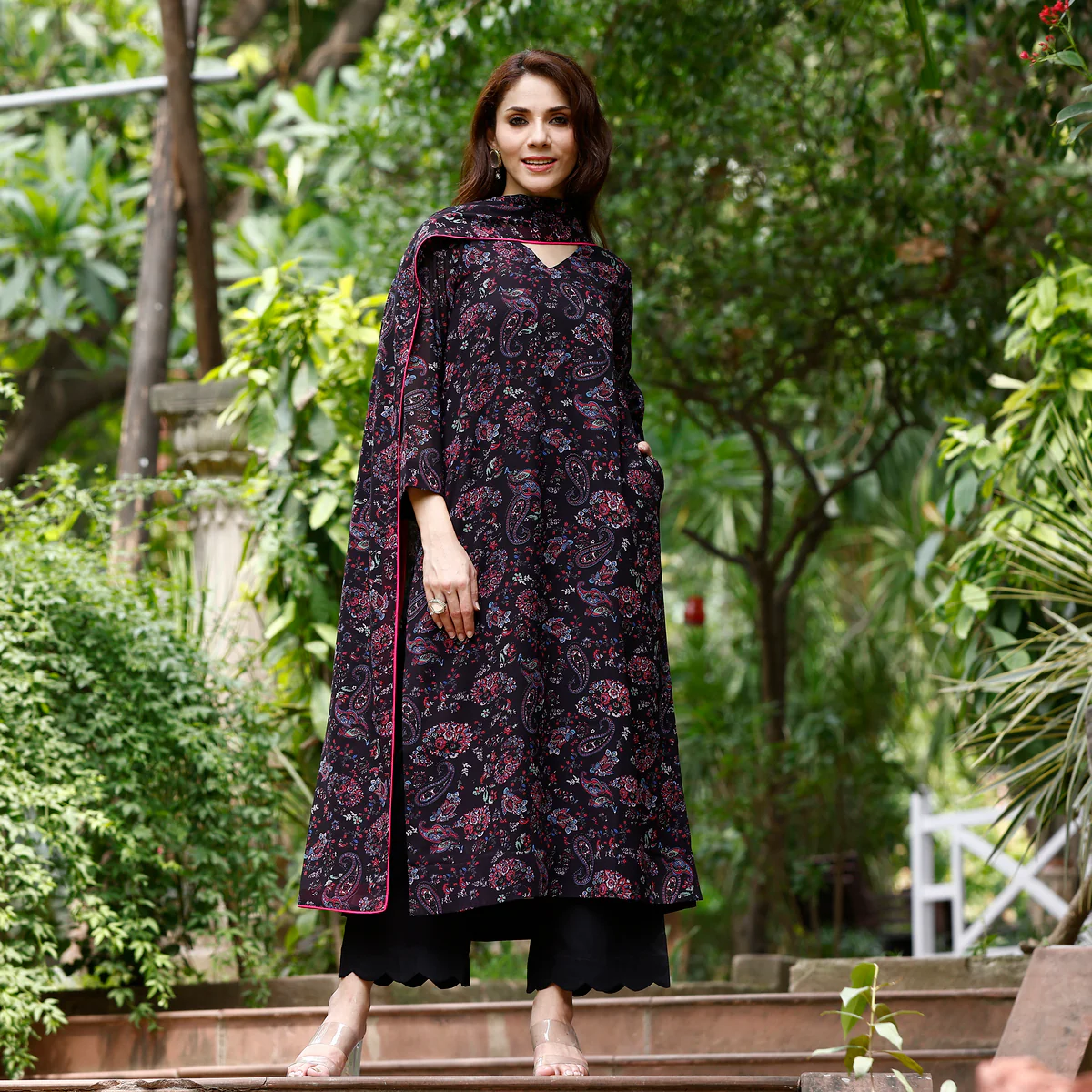 Kambhavati Georgette Set - Image 4