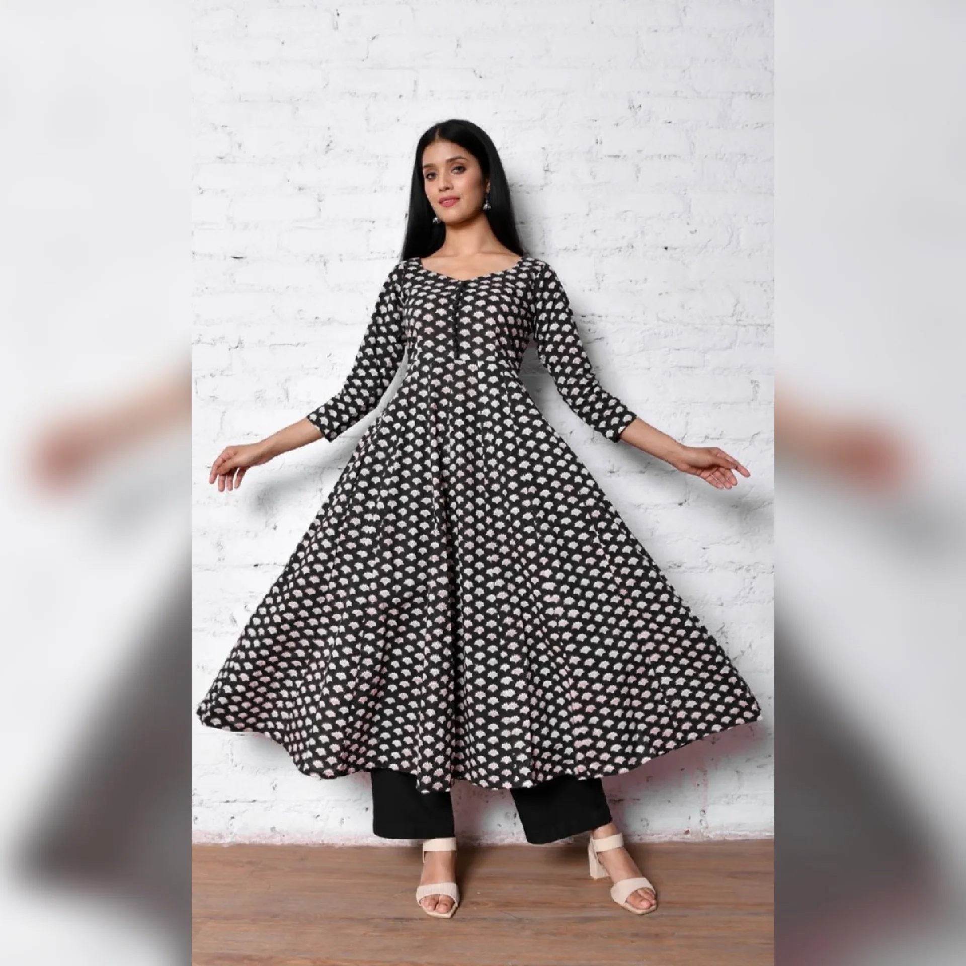 Kiran hand block Cotton Kurta - Image 3