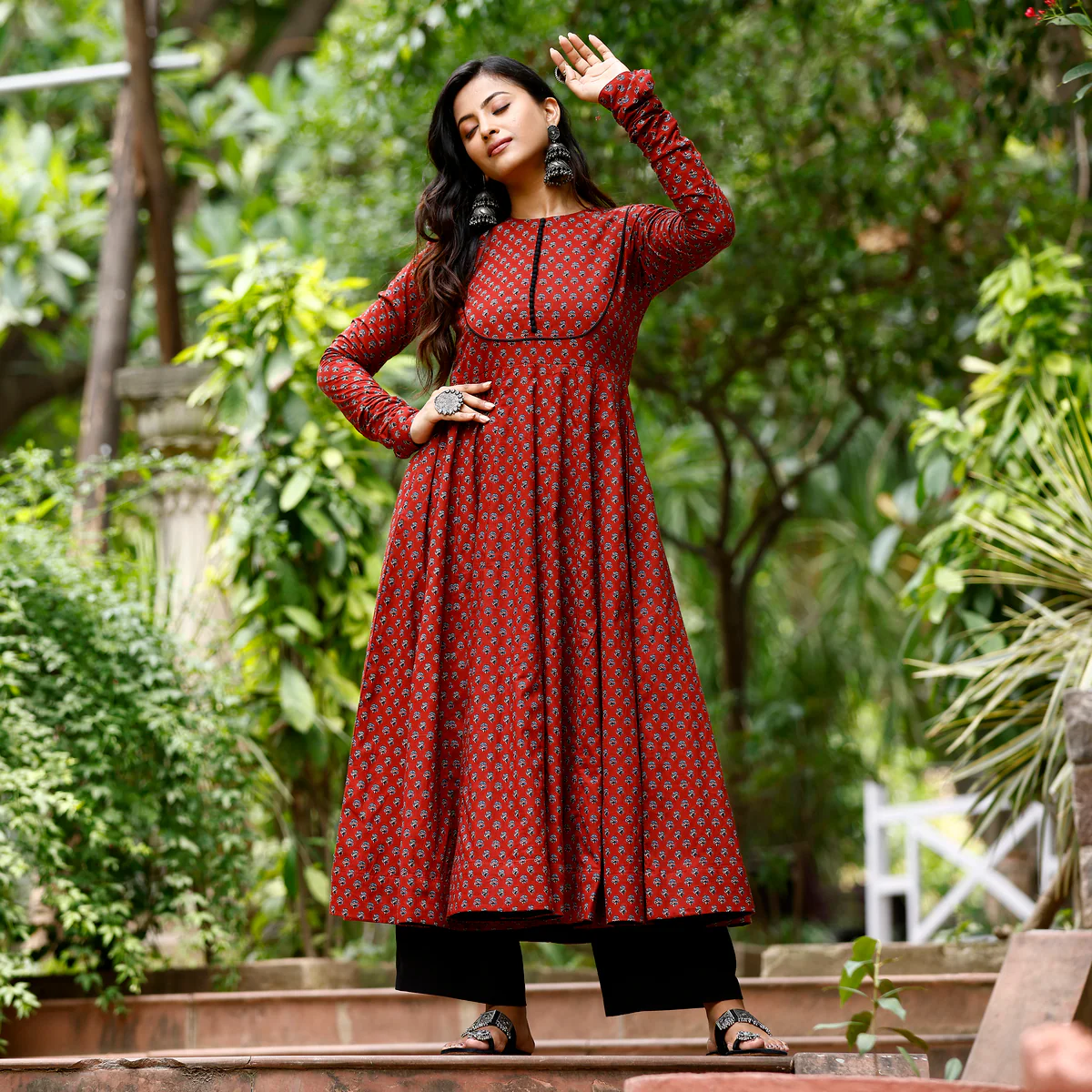 Maahina Gher Cotton Kurta - Image 5
