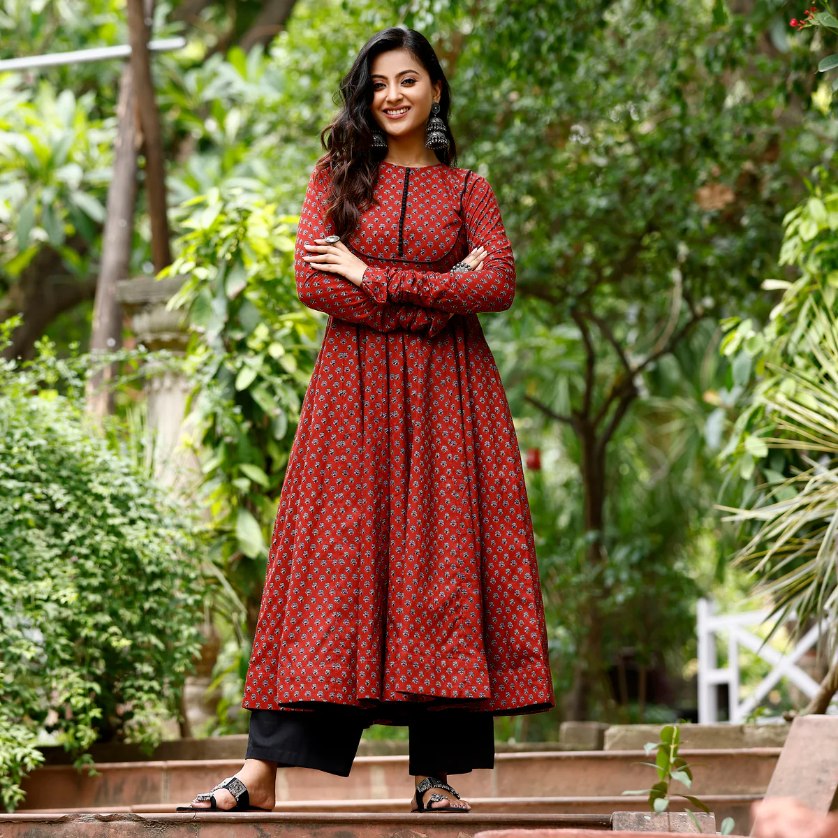 Maahina Gher Cotton Kurta - Image 8