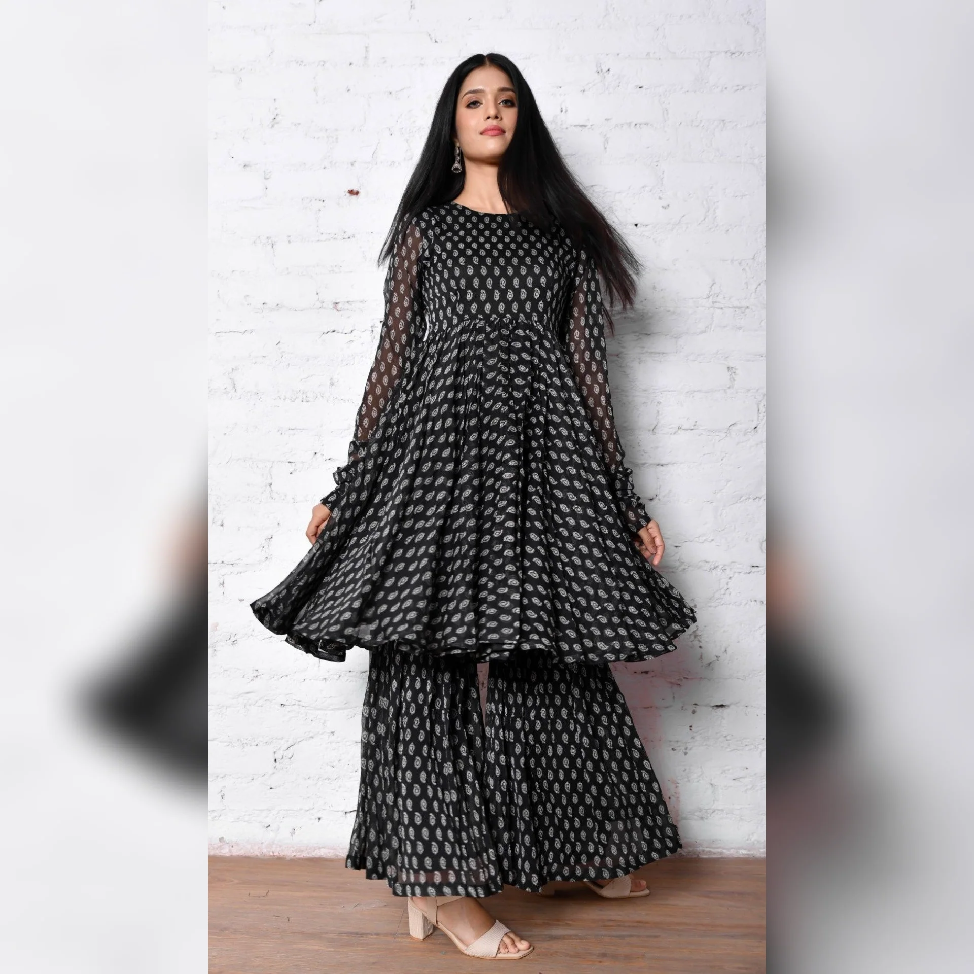 Mahima Set - Image 6