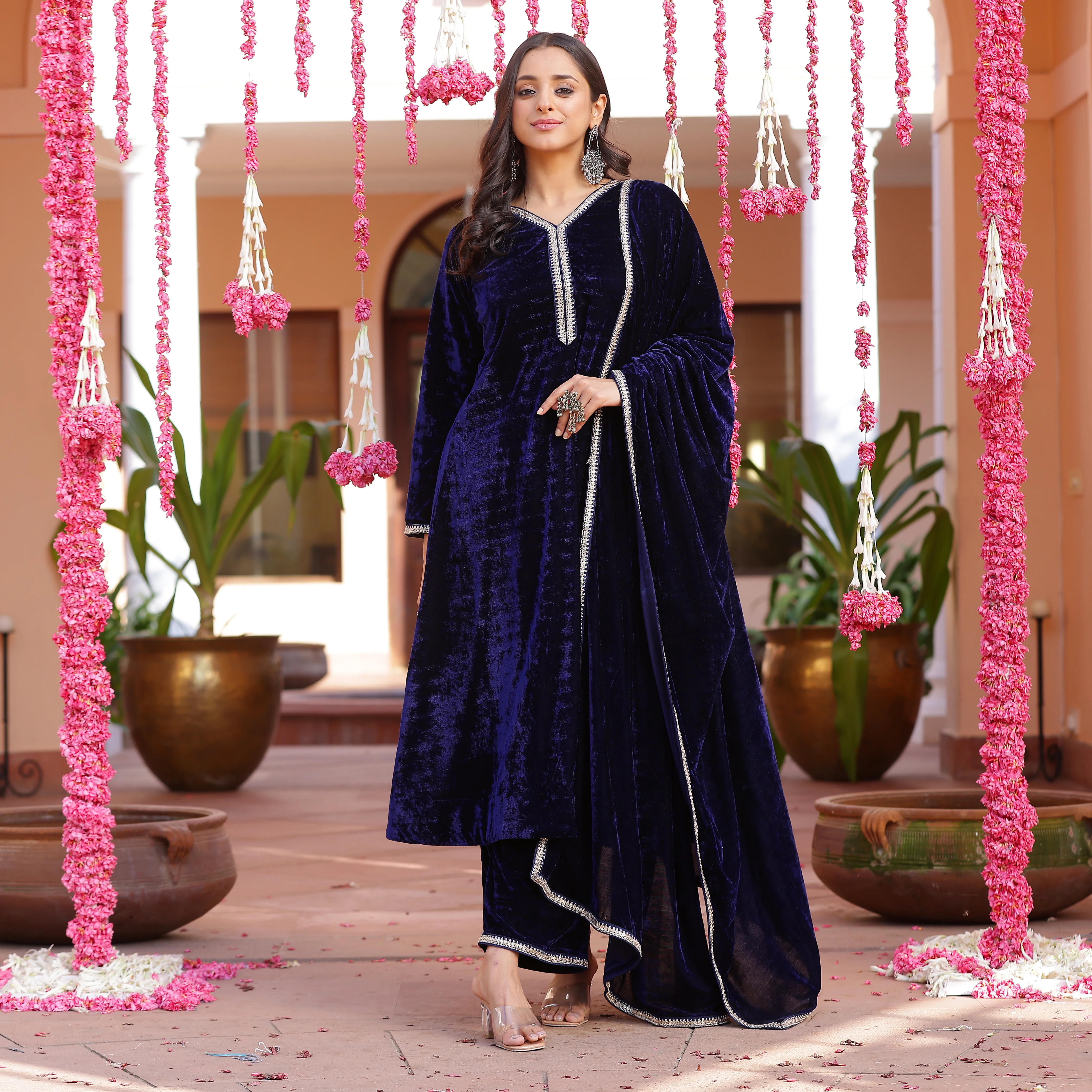 Maliha velvet set - Image 3