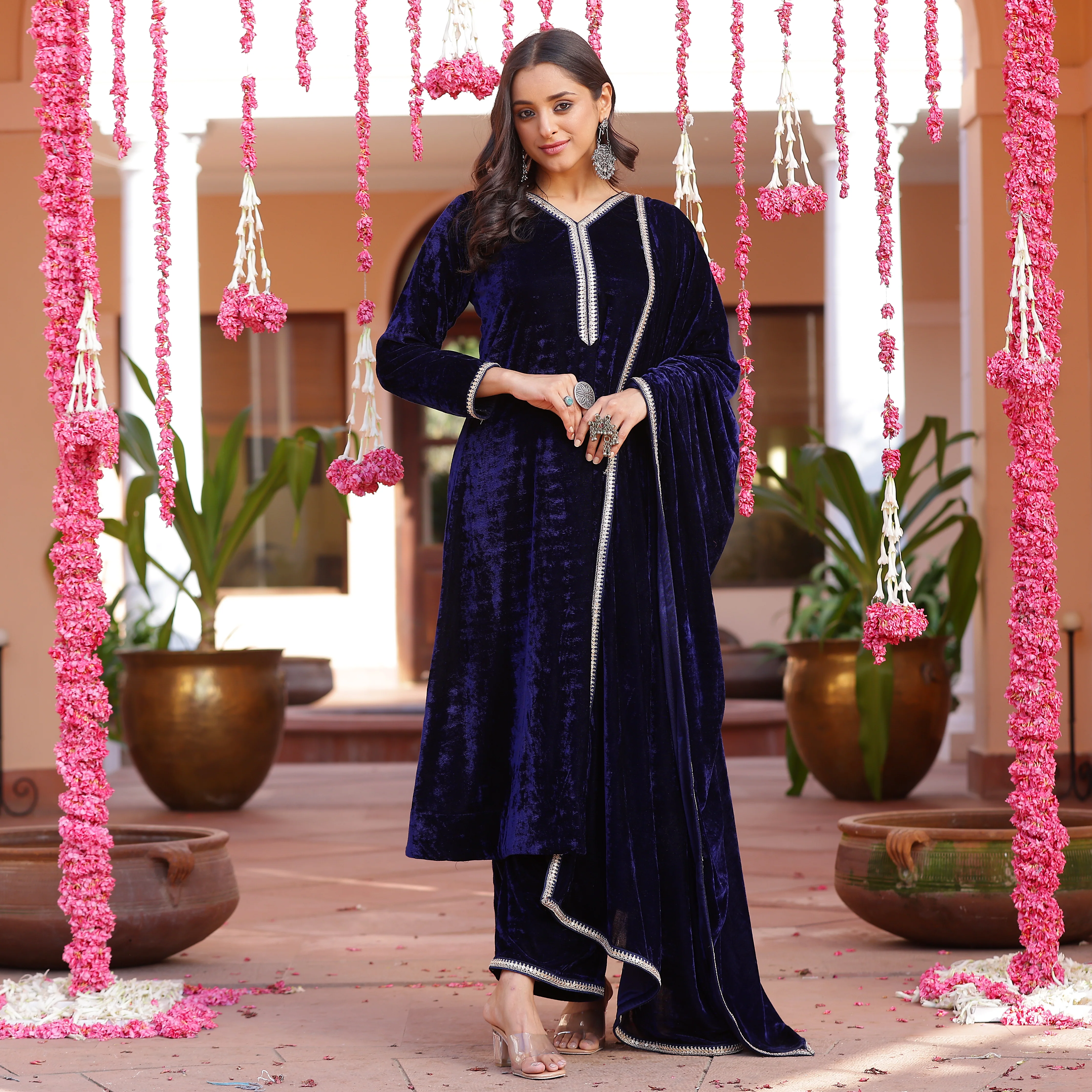Maliha velvet set - Image 7