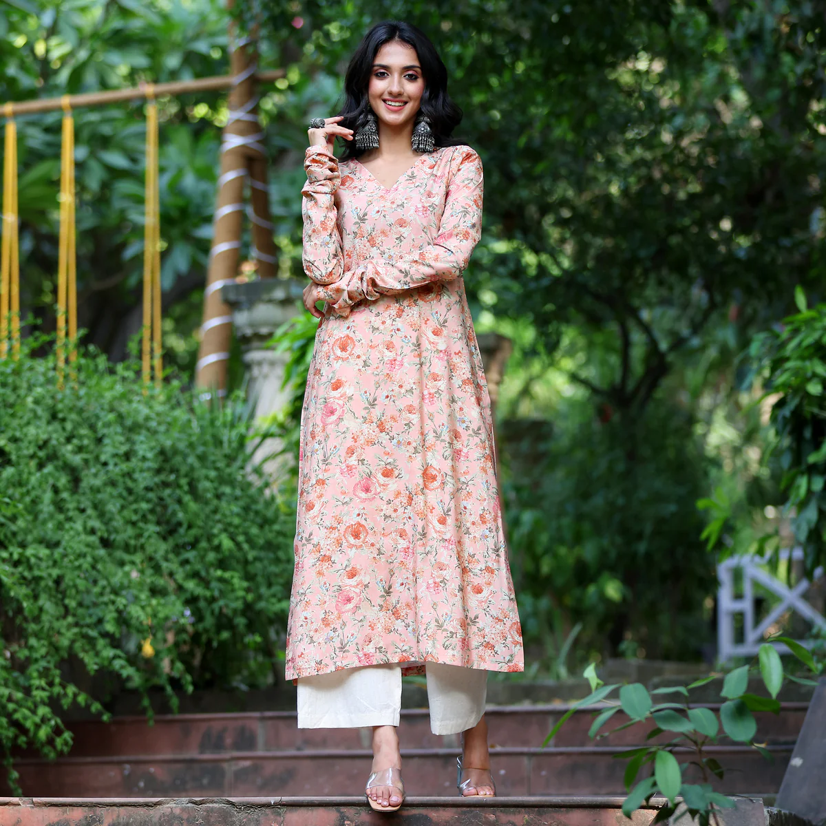 Mayisa Straight Rayon Kurta - Image 3
