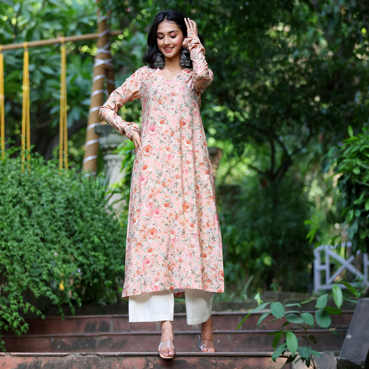 Mayisa Straight Rayon Kurta - Image 4