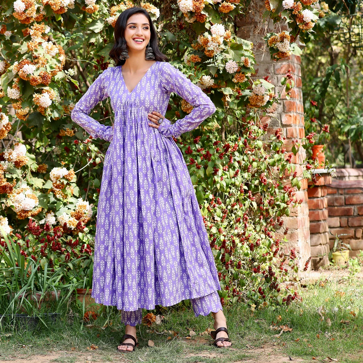 Mayukhi Cotton lavender set - Image 2