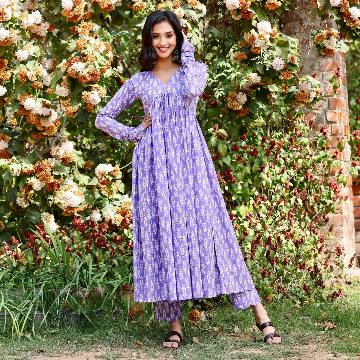 Mayukhi Cotton lavender set - Image 7
