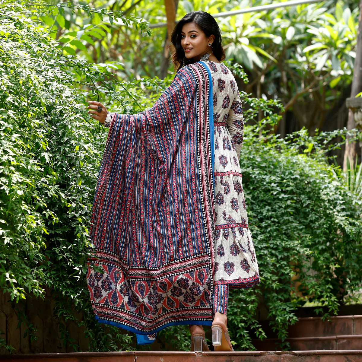 Medha Cotton Printed  Set - Image 4