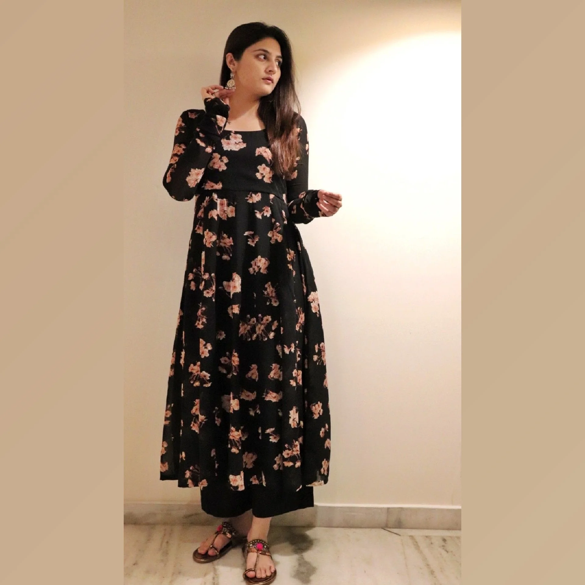 Meera Kalidaar Kurta - Image 3